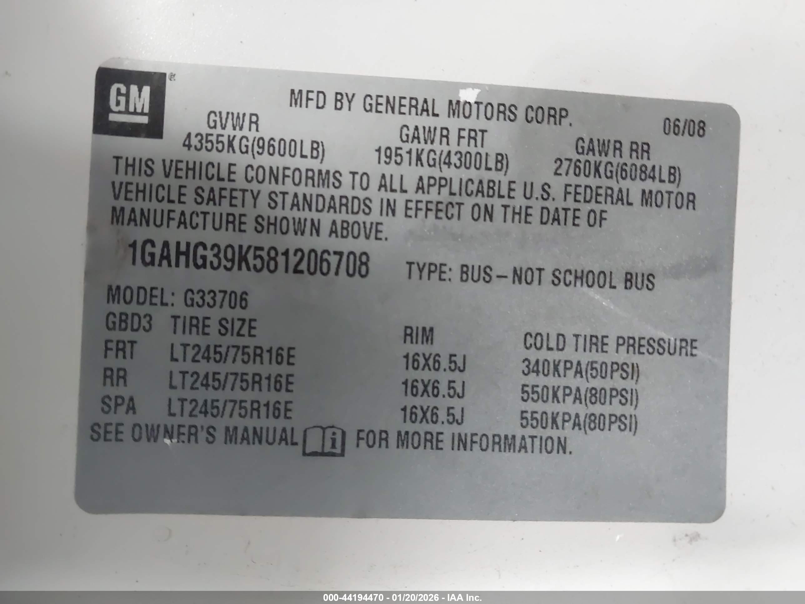 CHEVROLET EXPRESS image 9