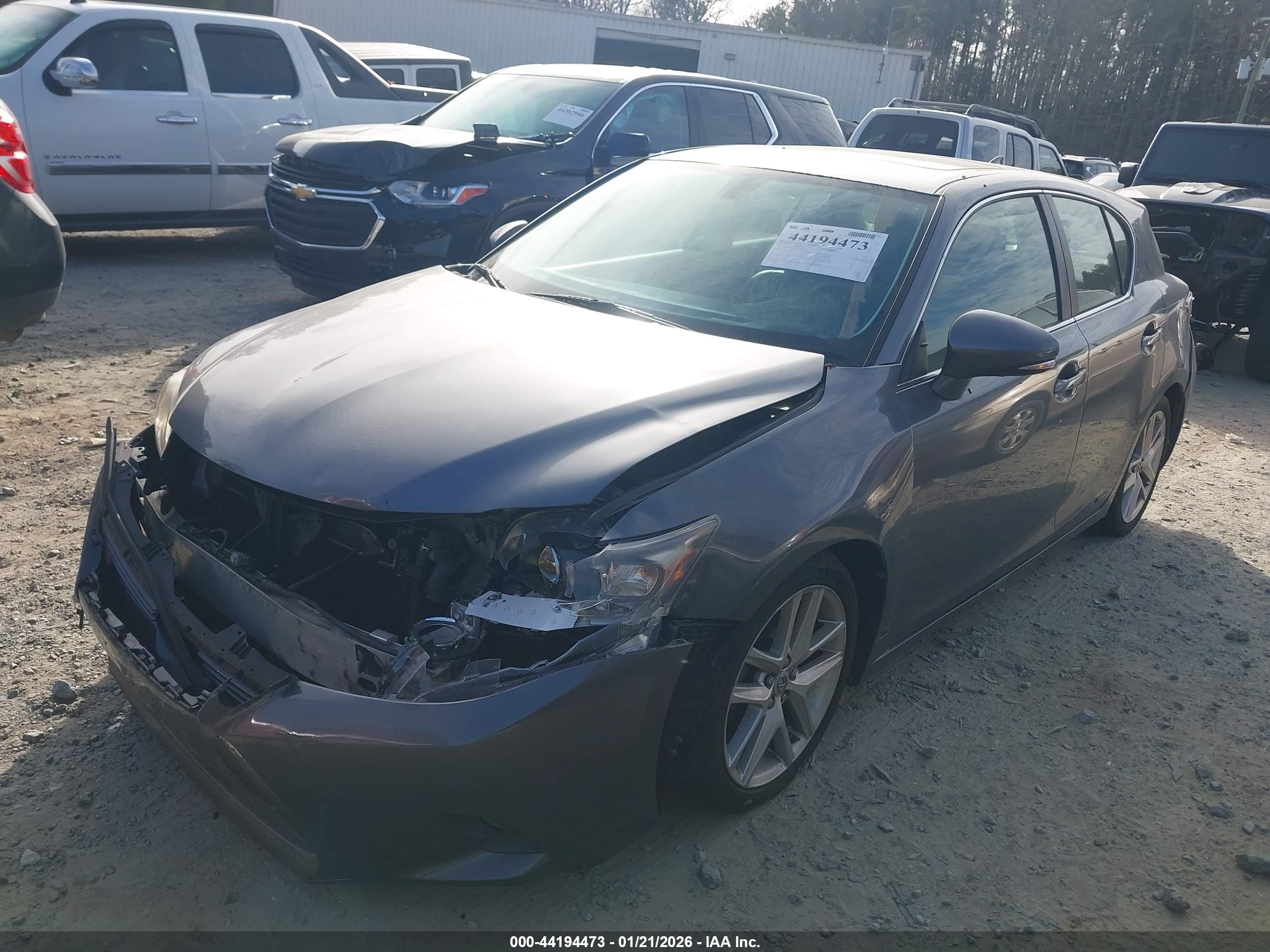 LEXUS CT image 2