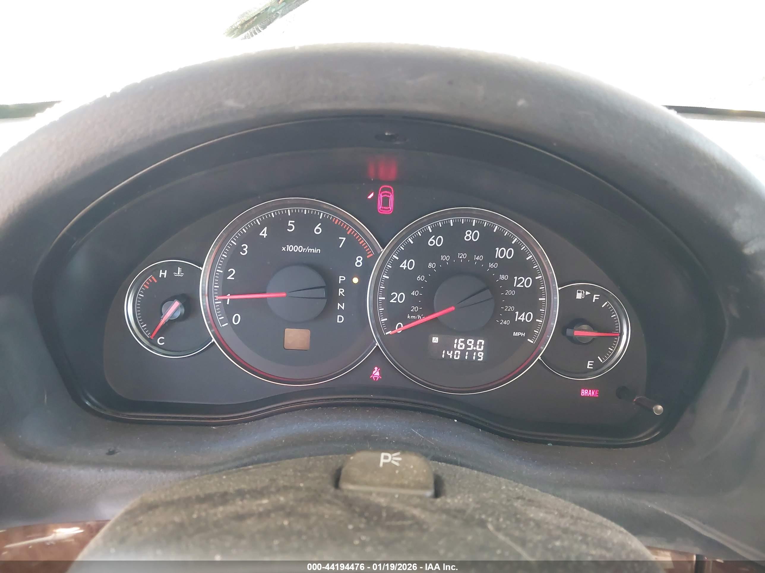 SUBARU OUTBACK image 7