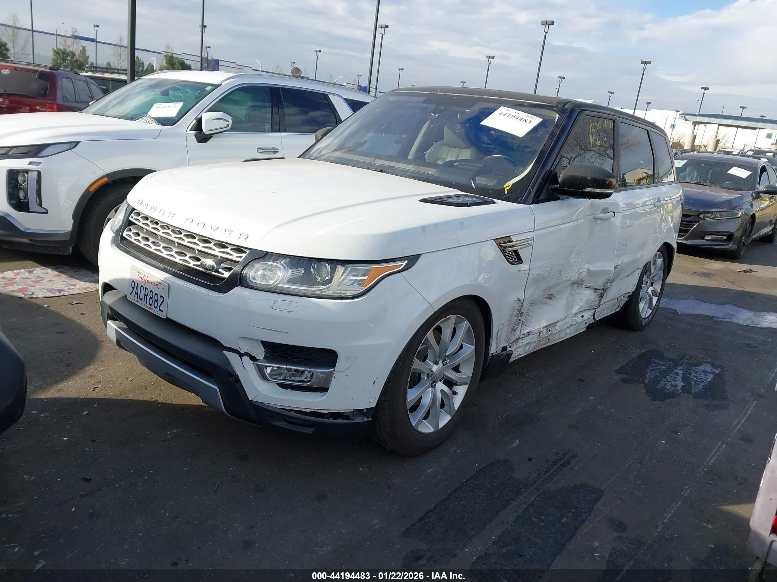 LAND ROVER image 2