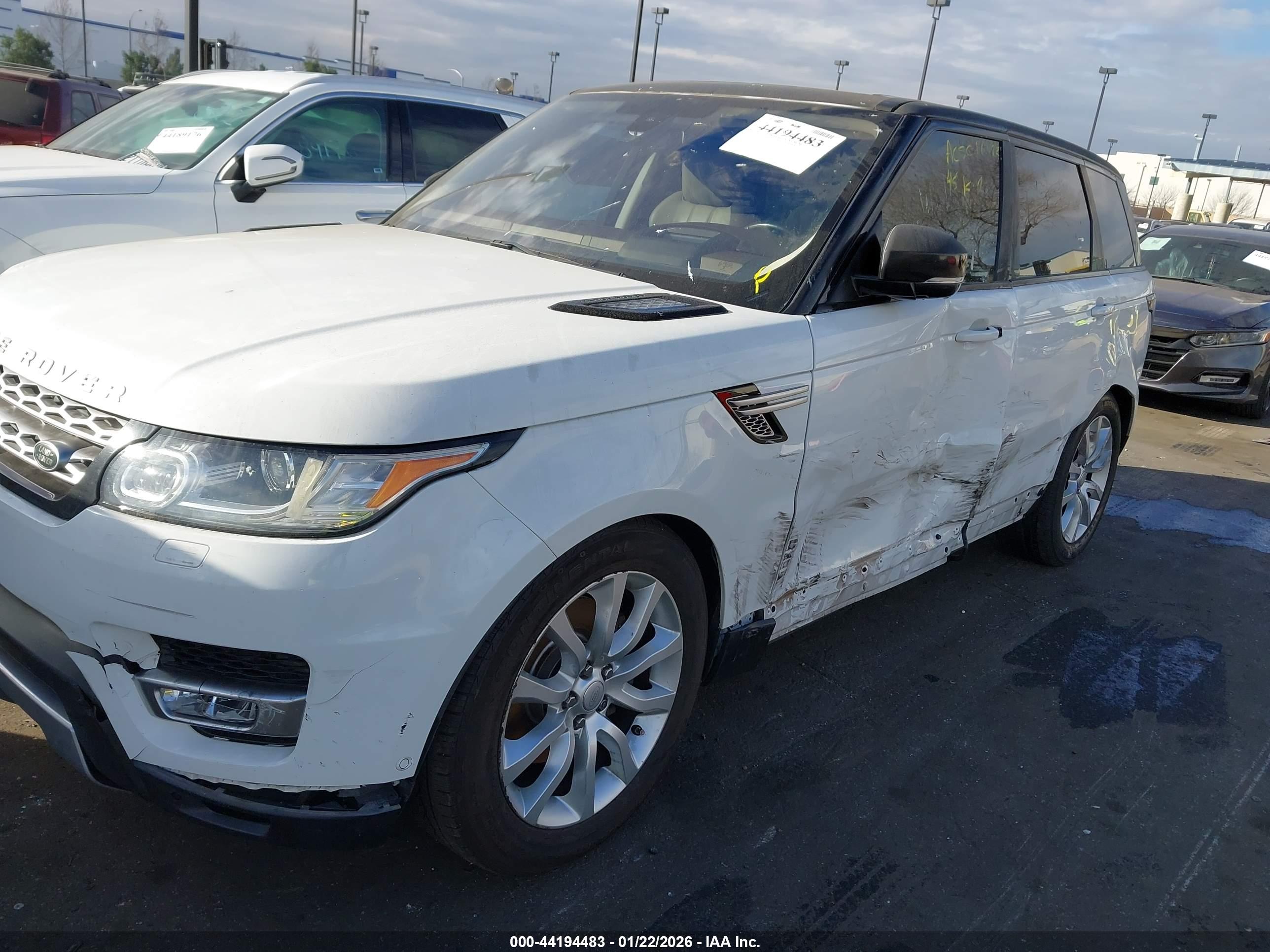 LAND ROVER image 6