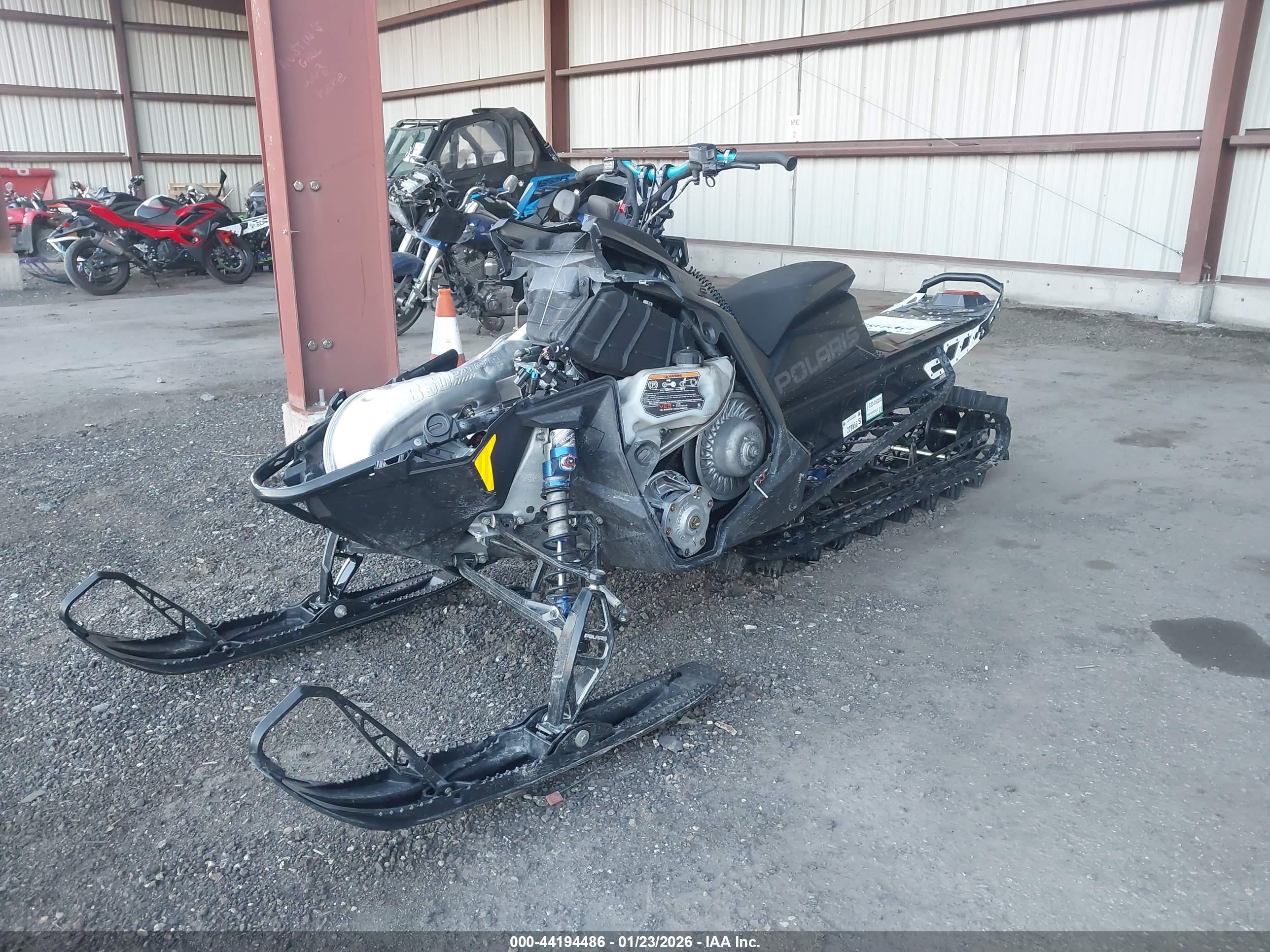 POLARIS 850 image 2