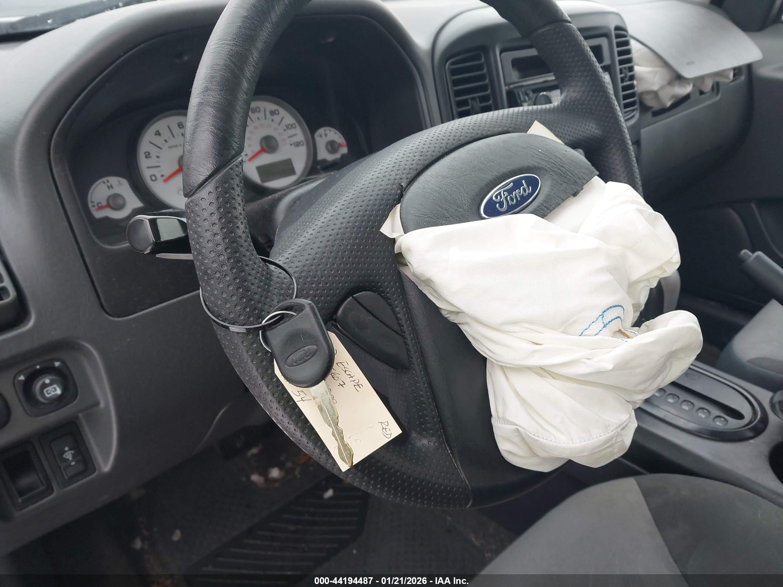 FORD ESCAPE image 11