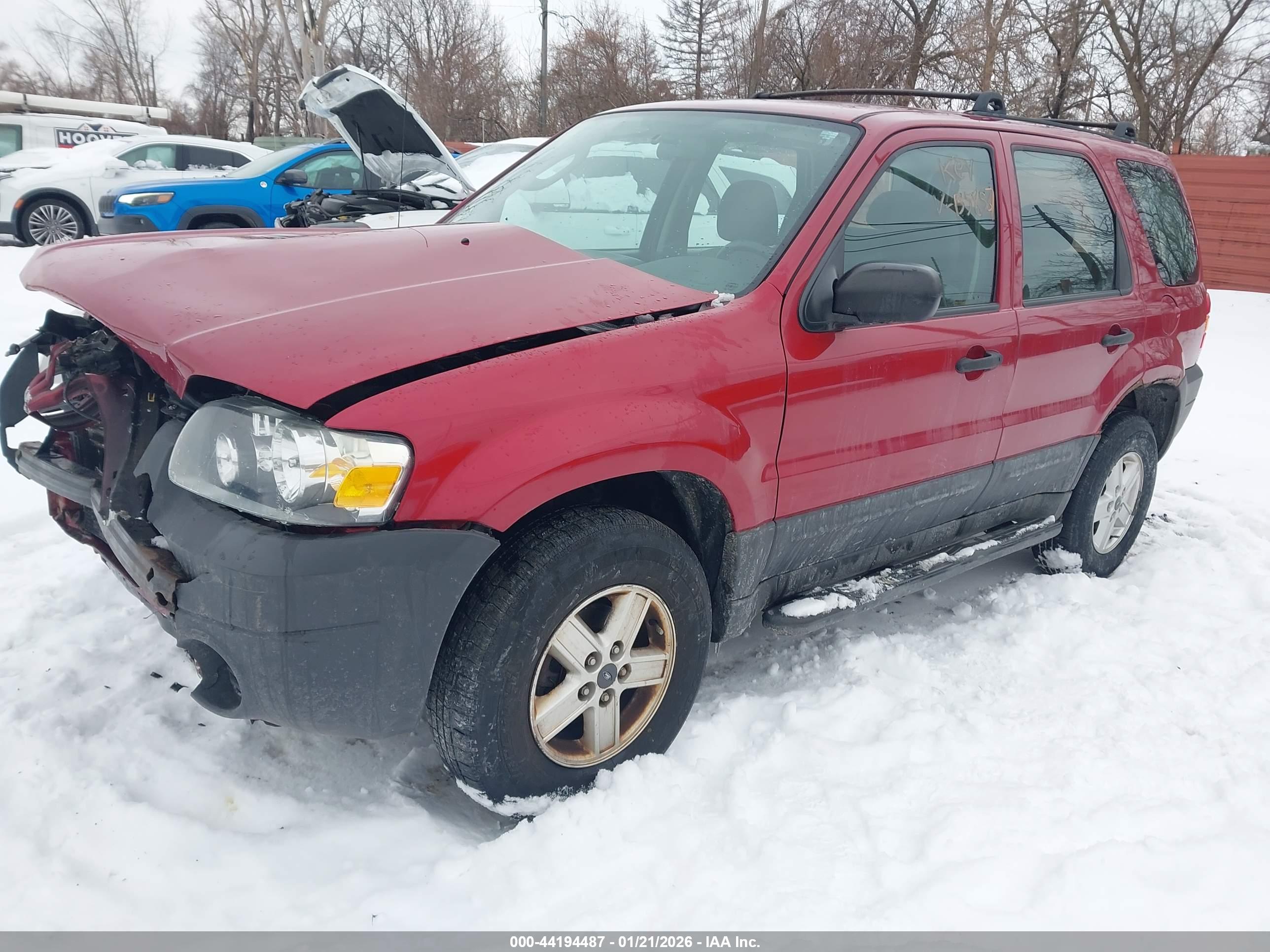 FORD ESCAPE image 2