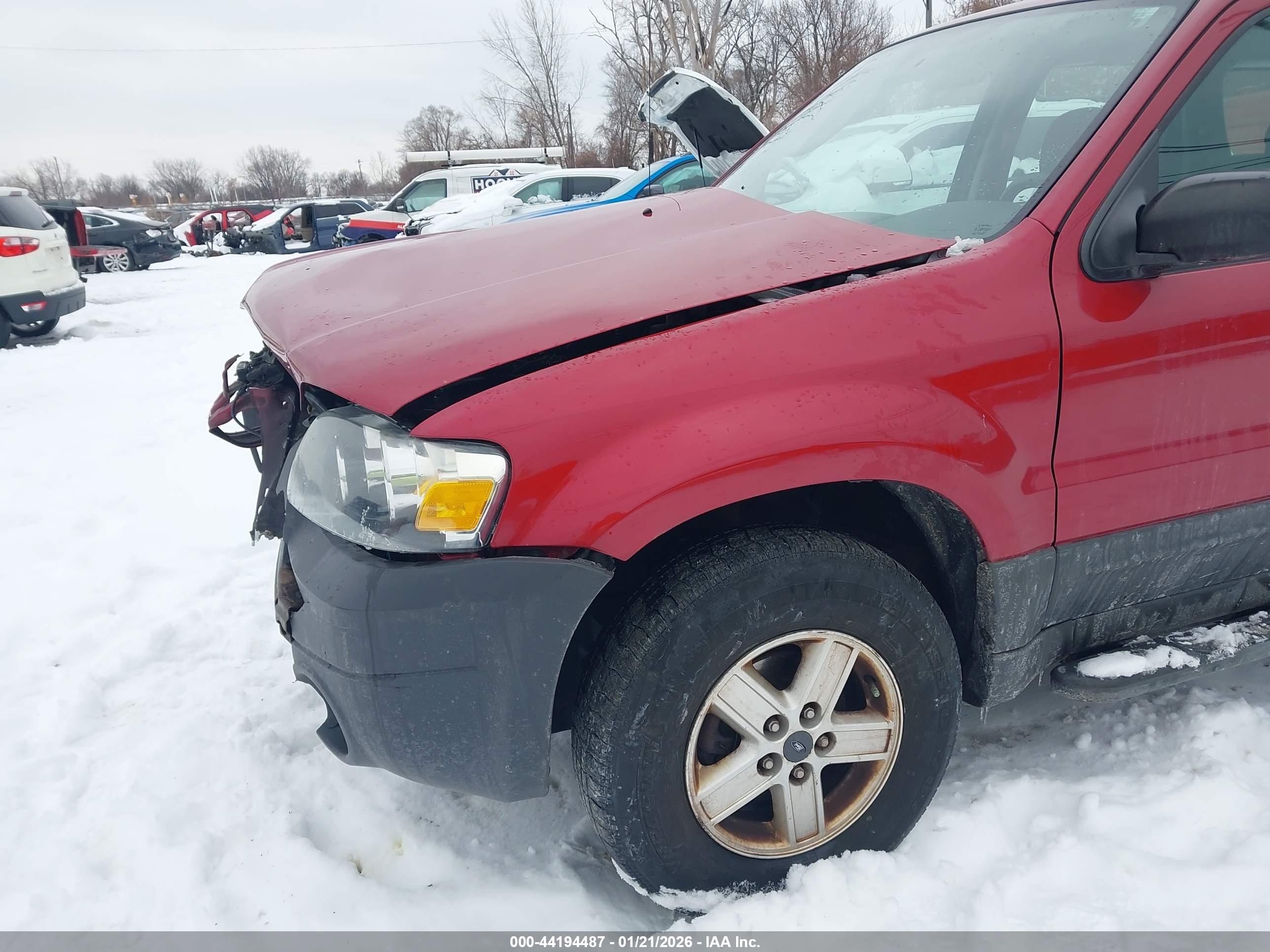 FORD ESCAPE image 6
