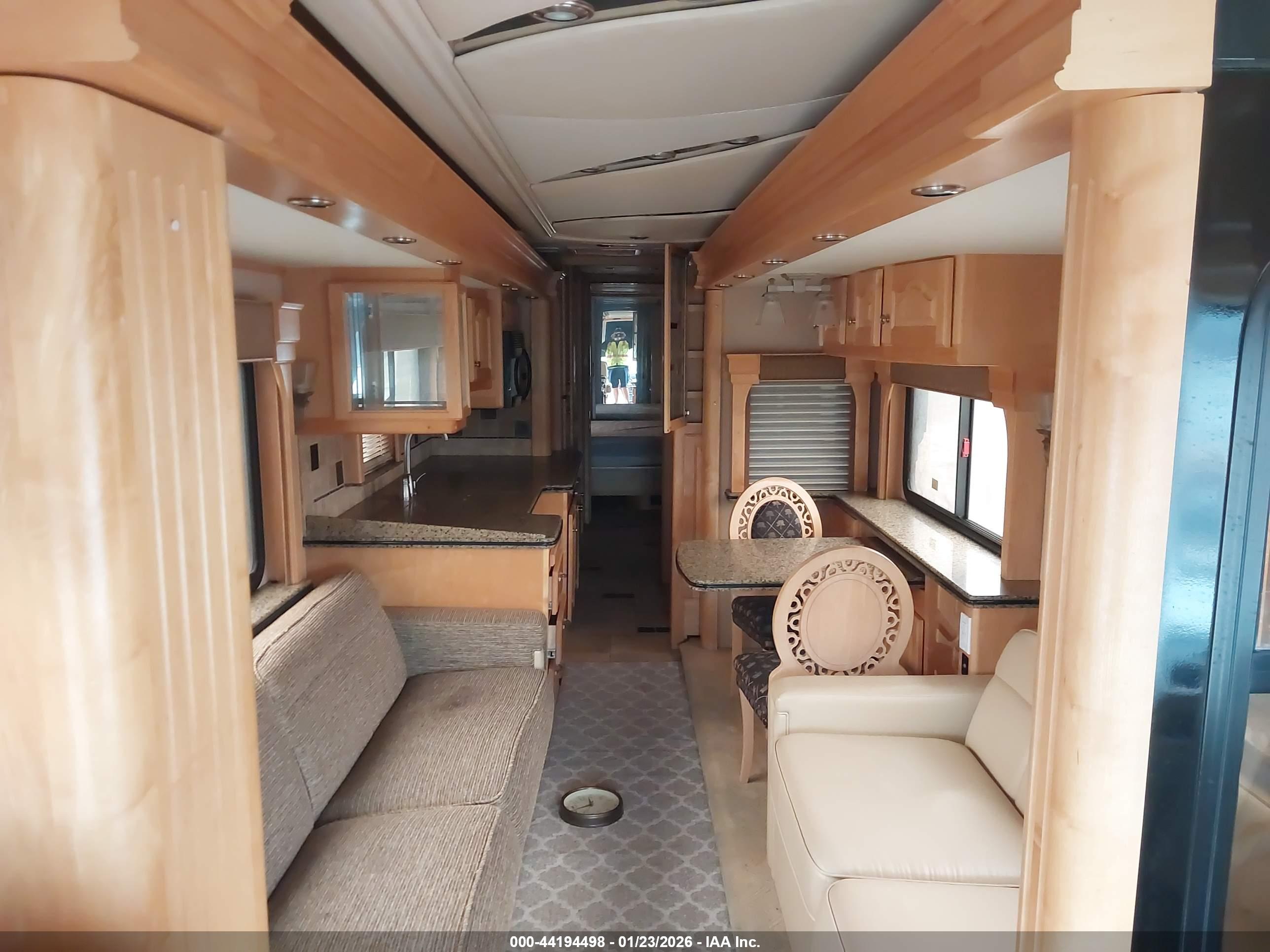 COUNTRY COACH image 5