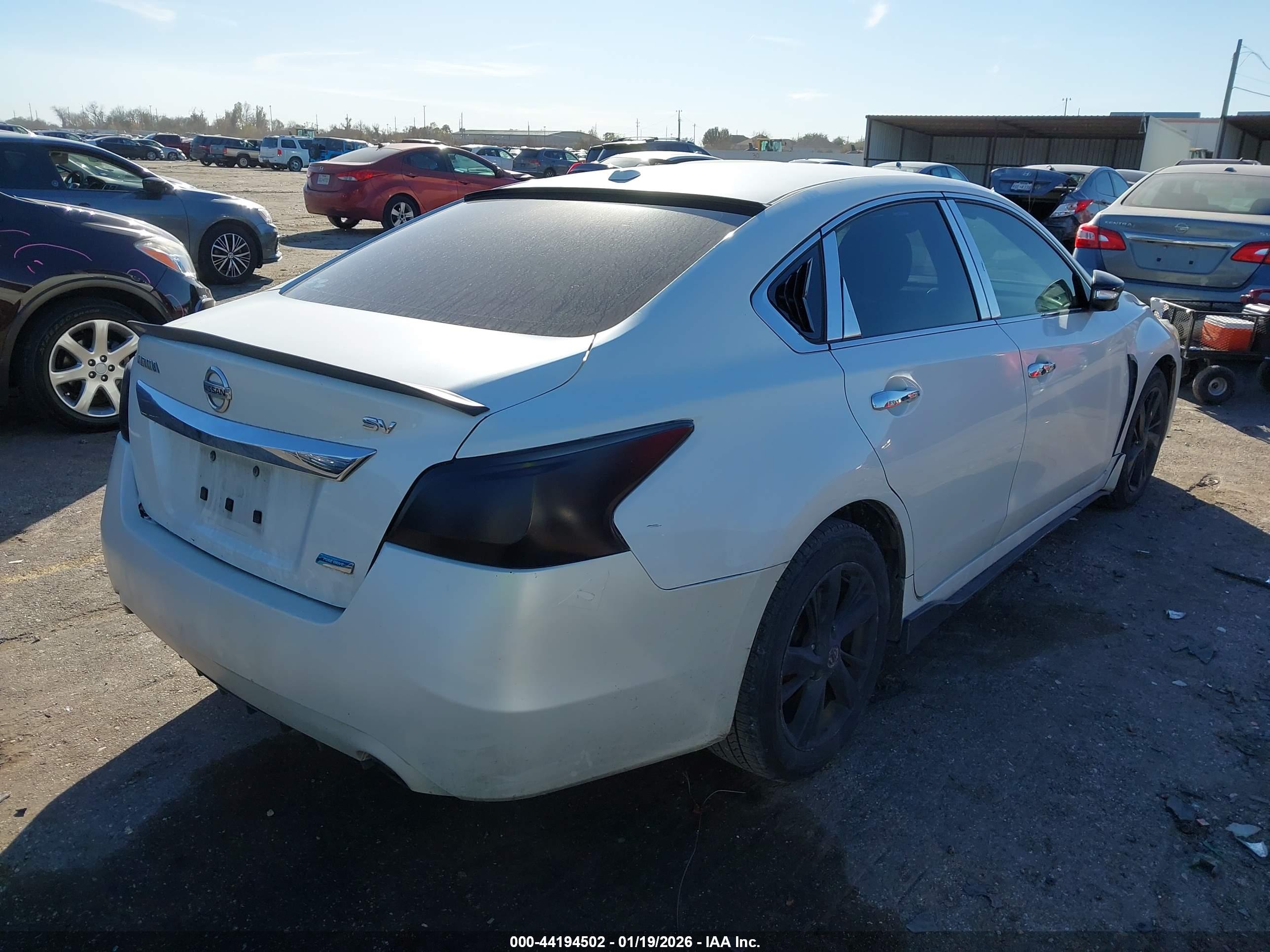 NISSAN ALTIMA image 4