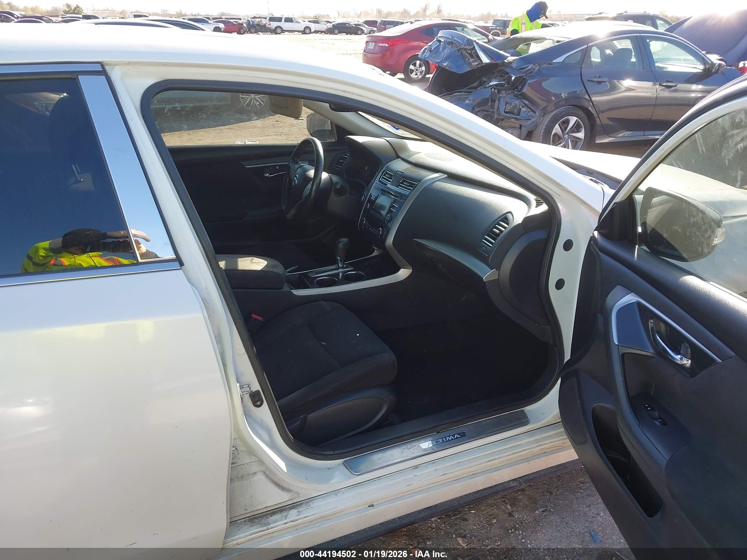 NISSAN ALTIMA image 5