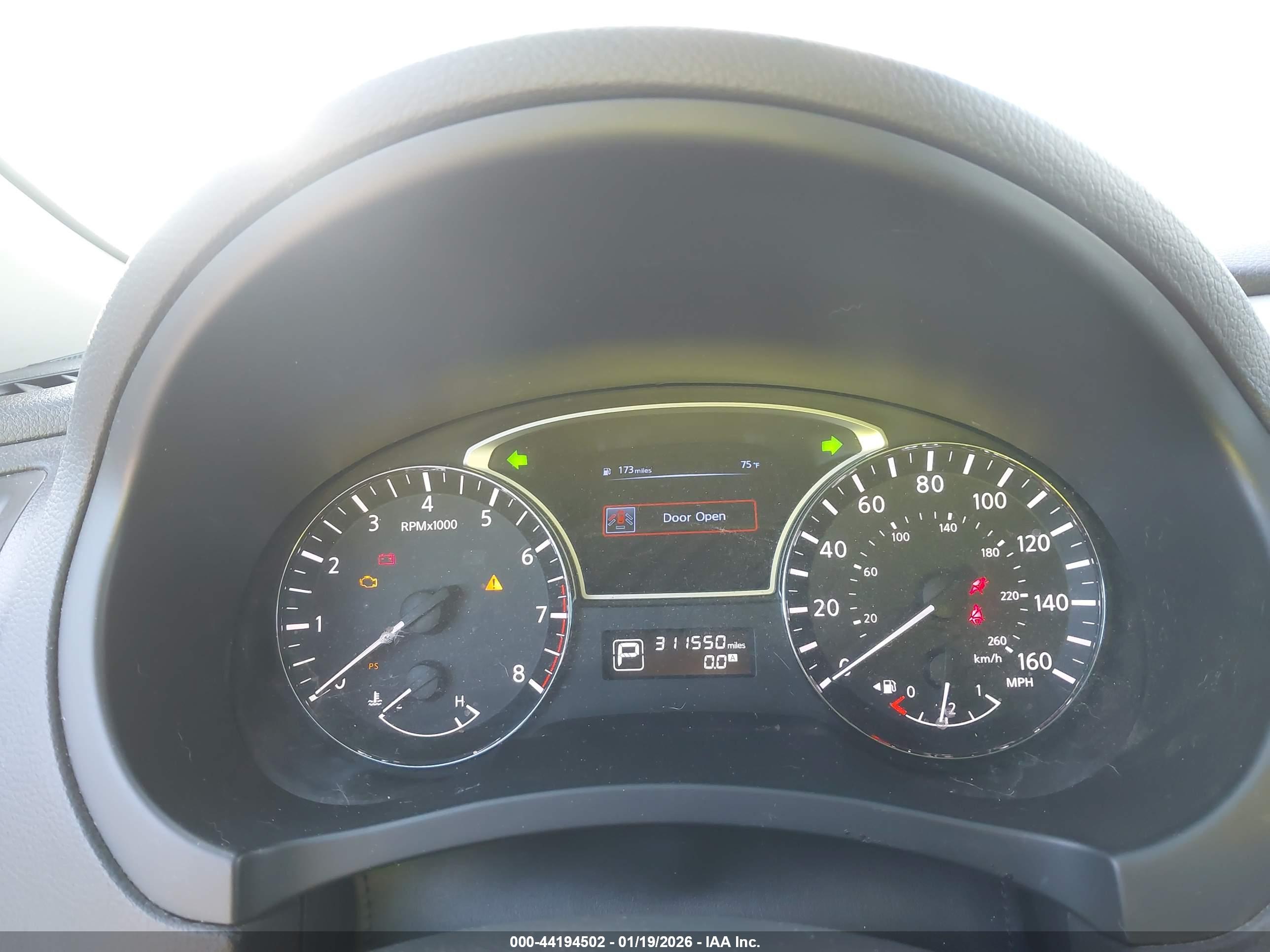 NISSAN ALTIMA image 7