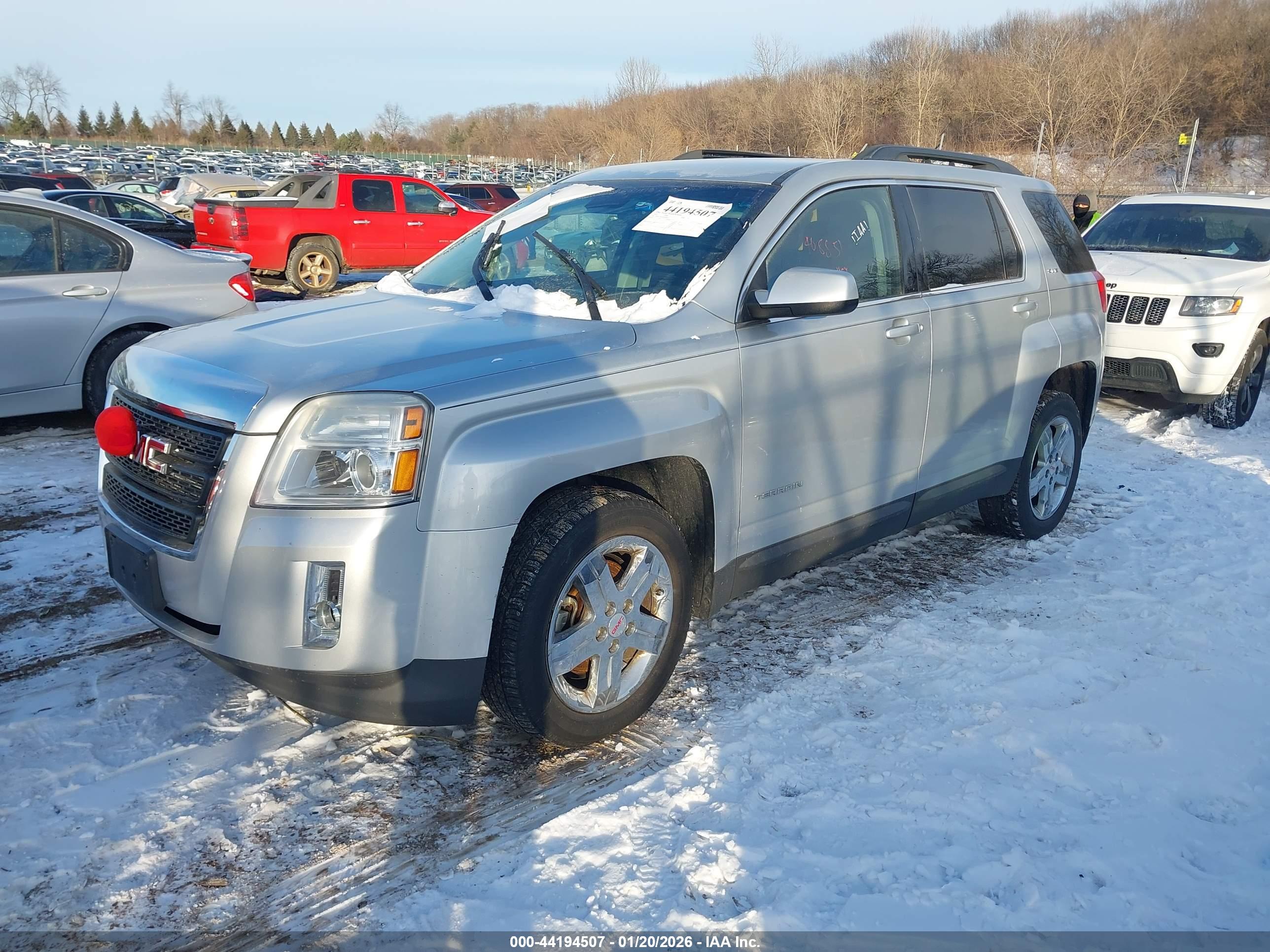 GMC TERRAIN image 2