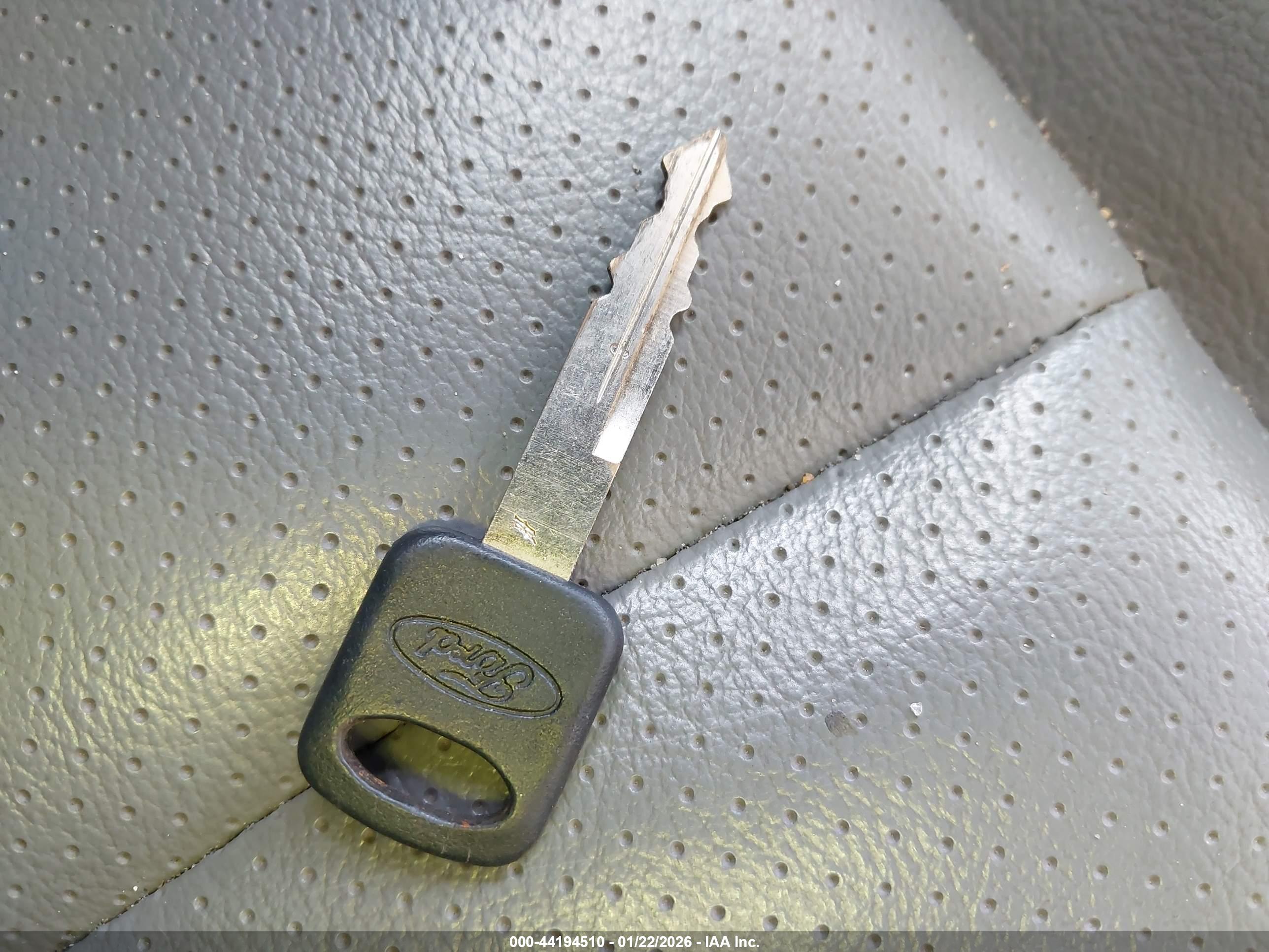 FORD E-350 image 11