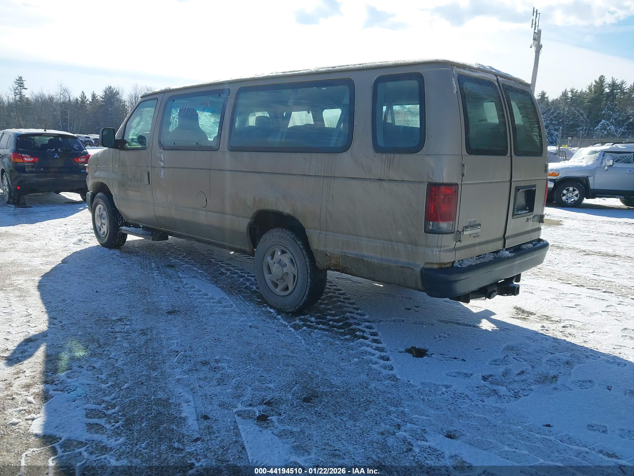 FORD E-350 image 3