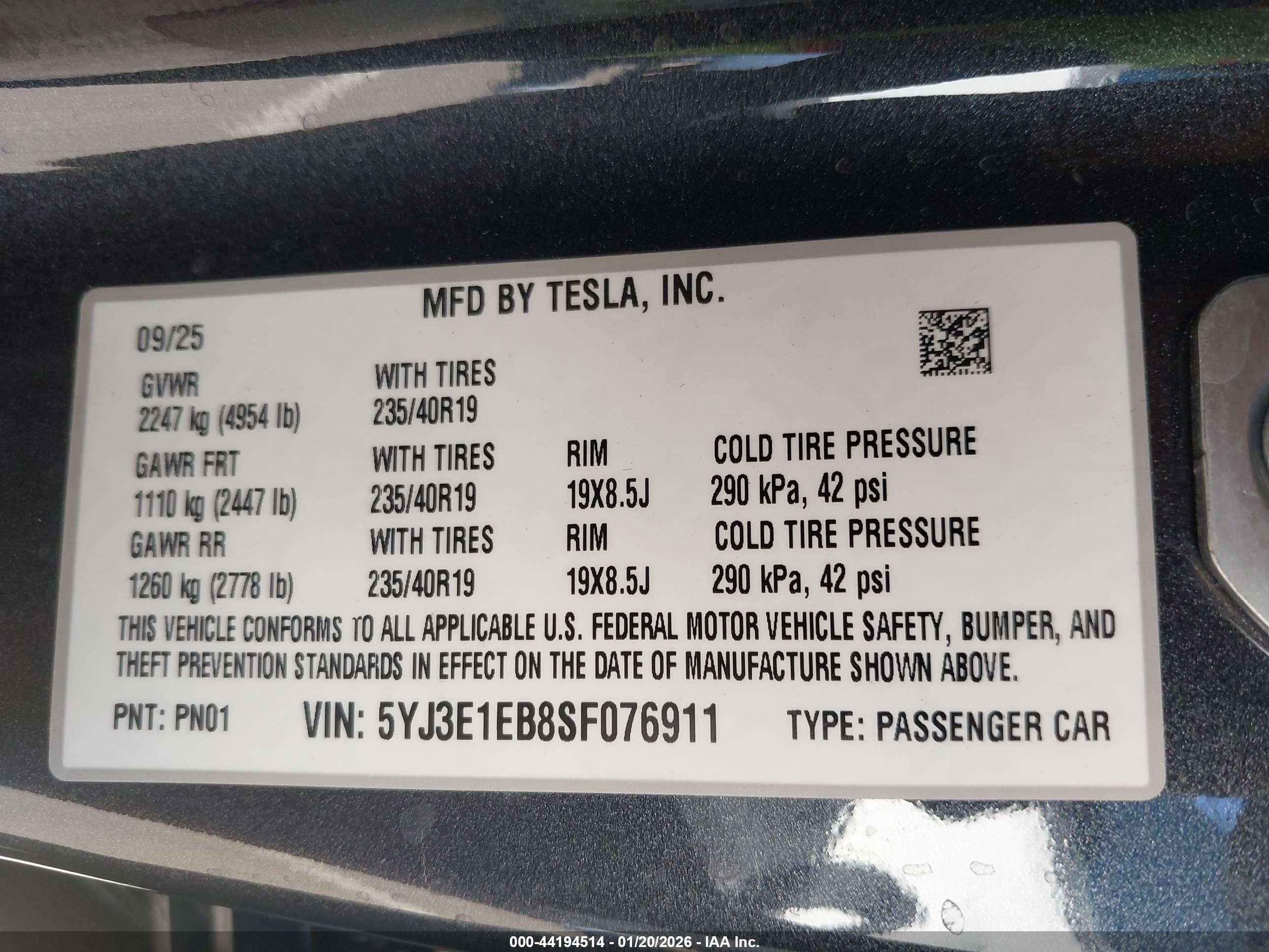 TESLA MODEL image 9