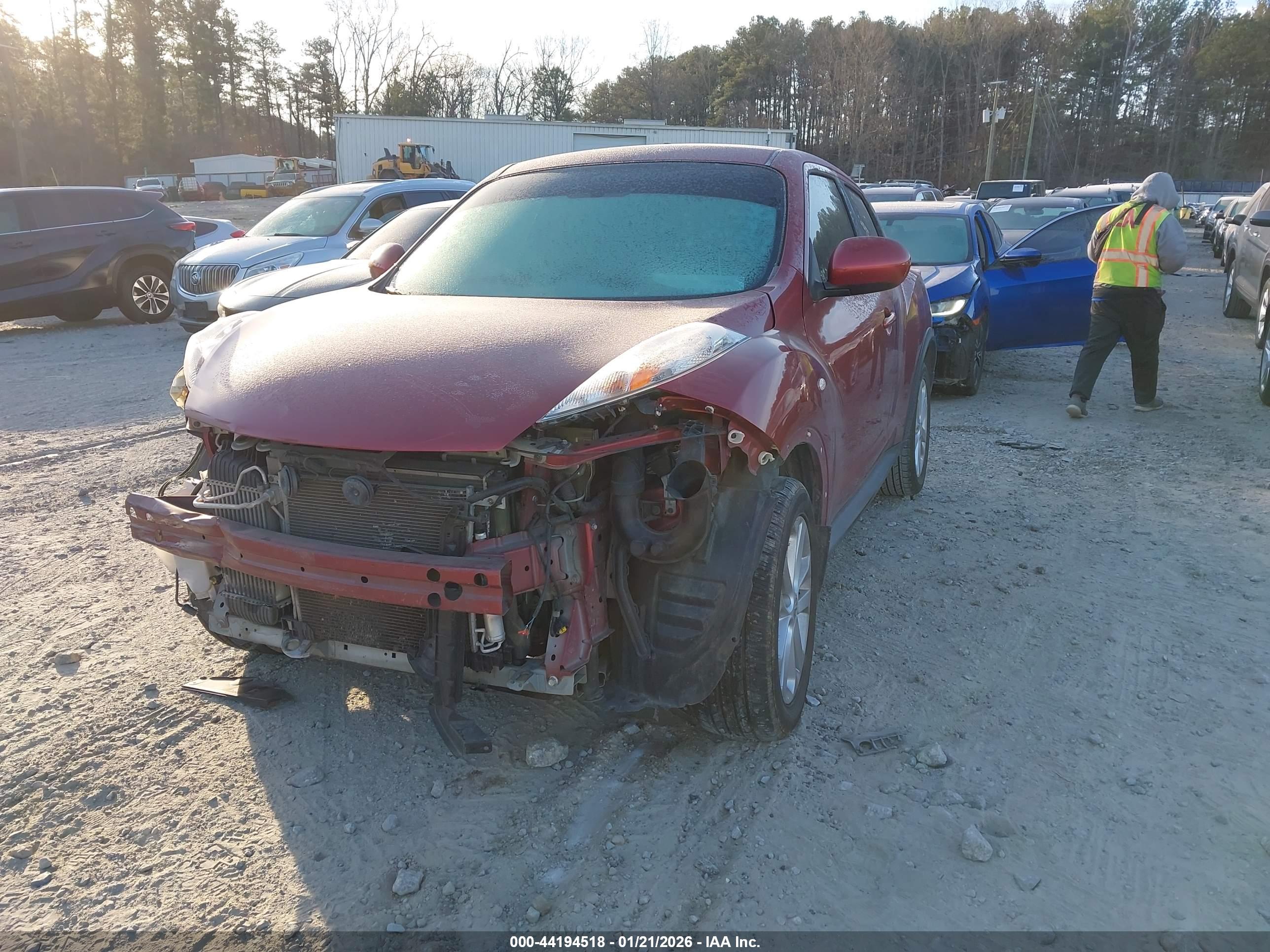 NISSAN JUKE image 2