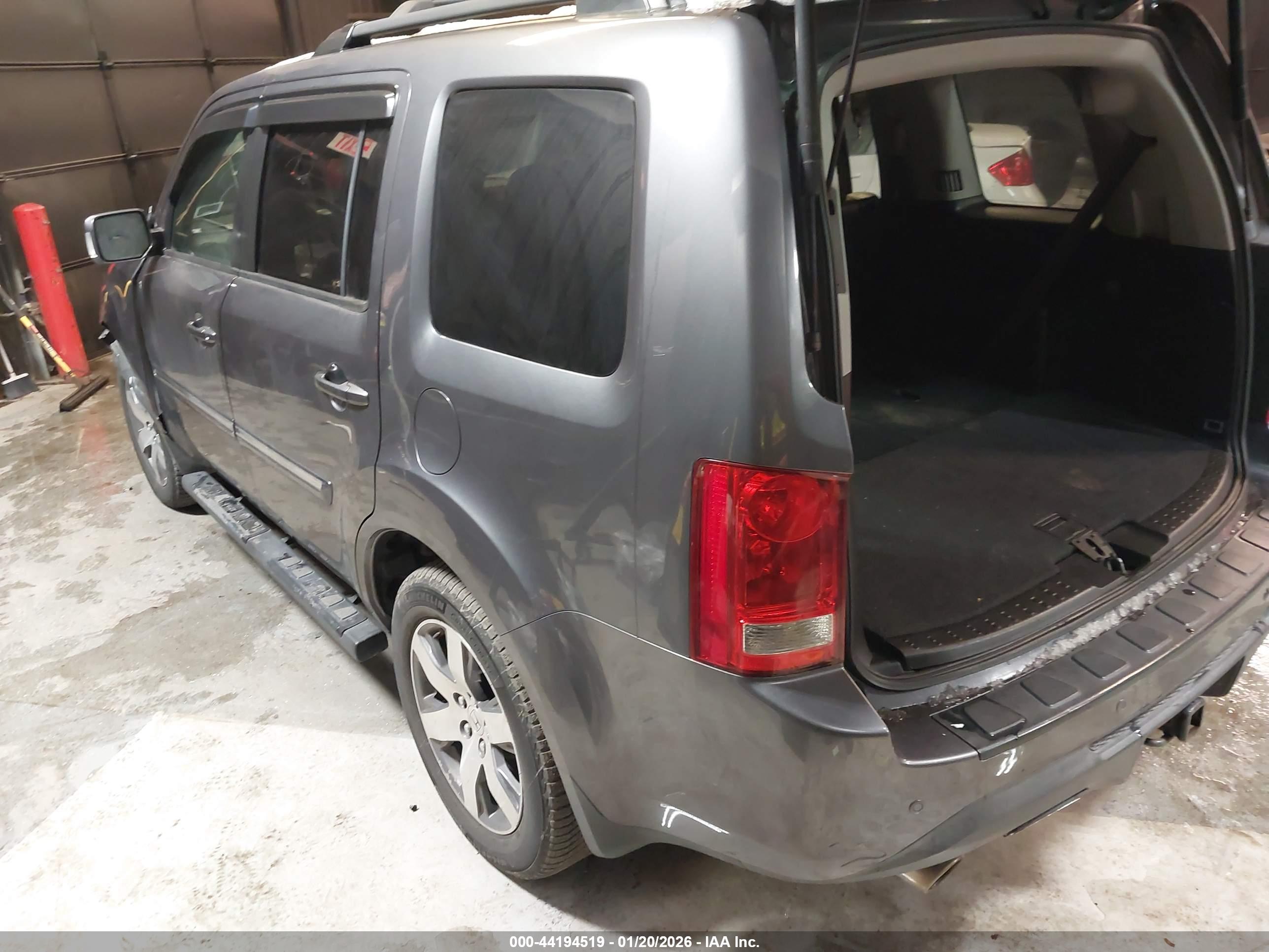 HONDA PILOT image 3