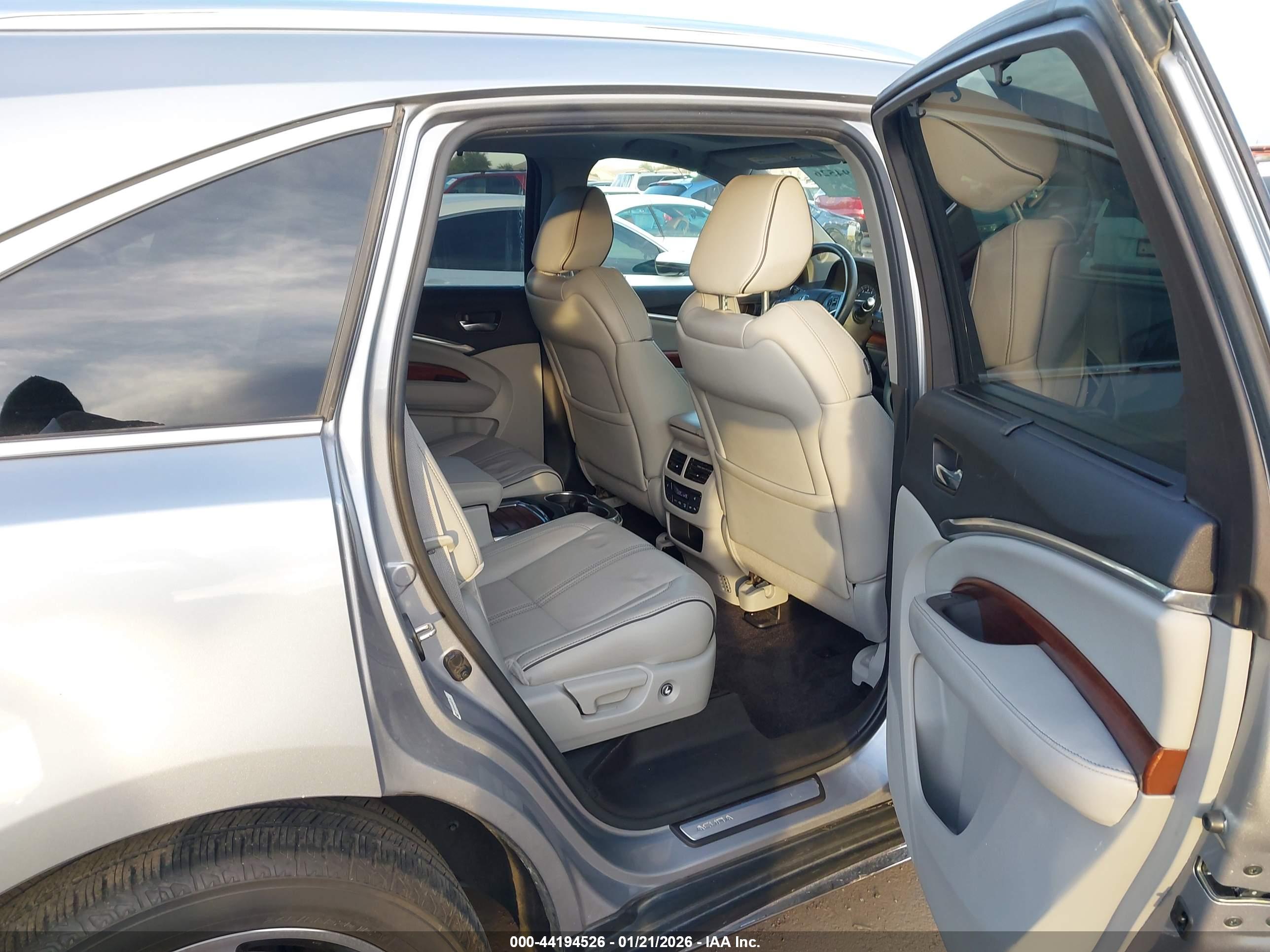ACURA MDX image 8