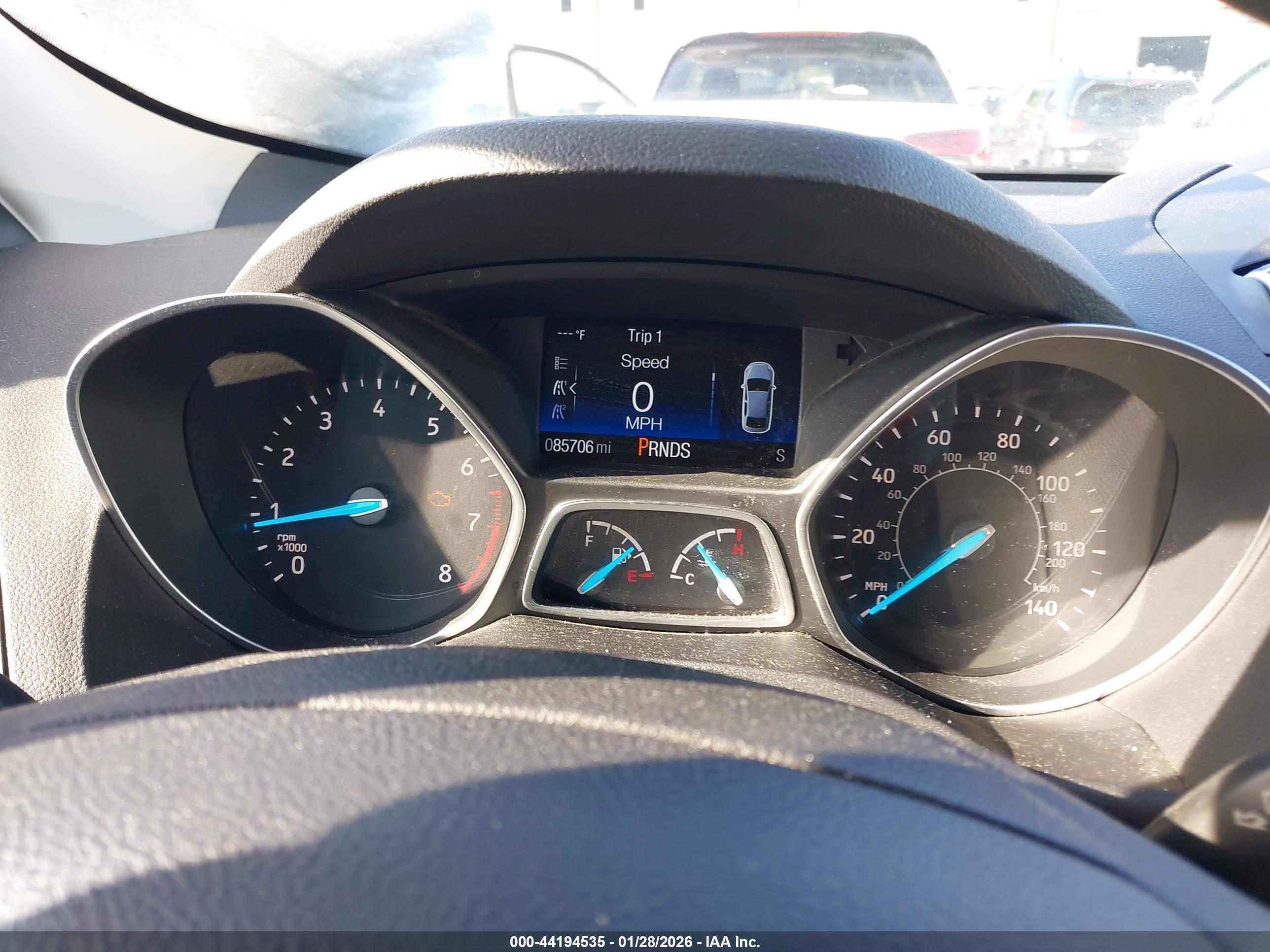 FORD ESCAPE image 7