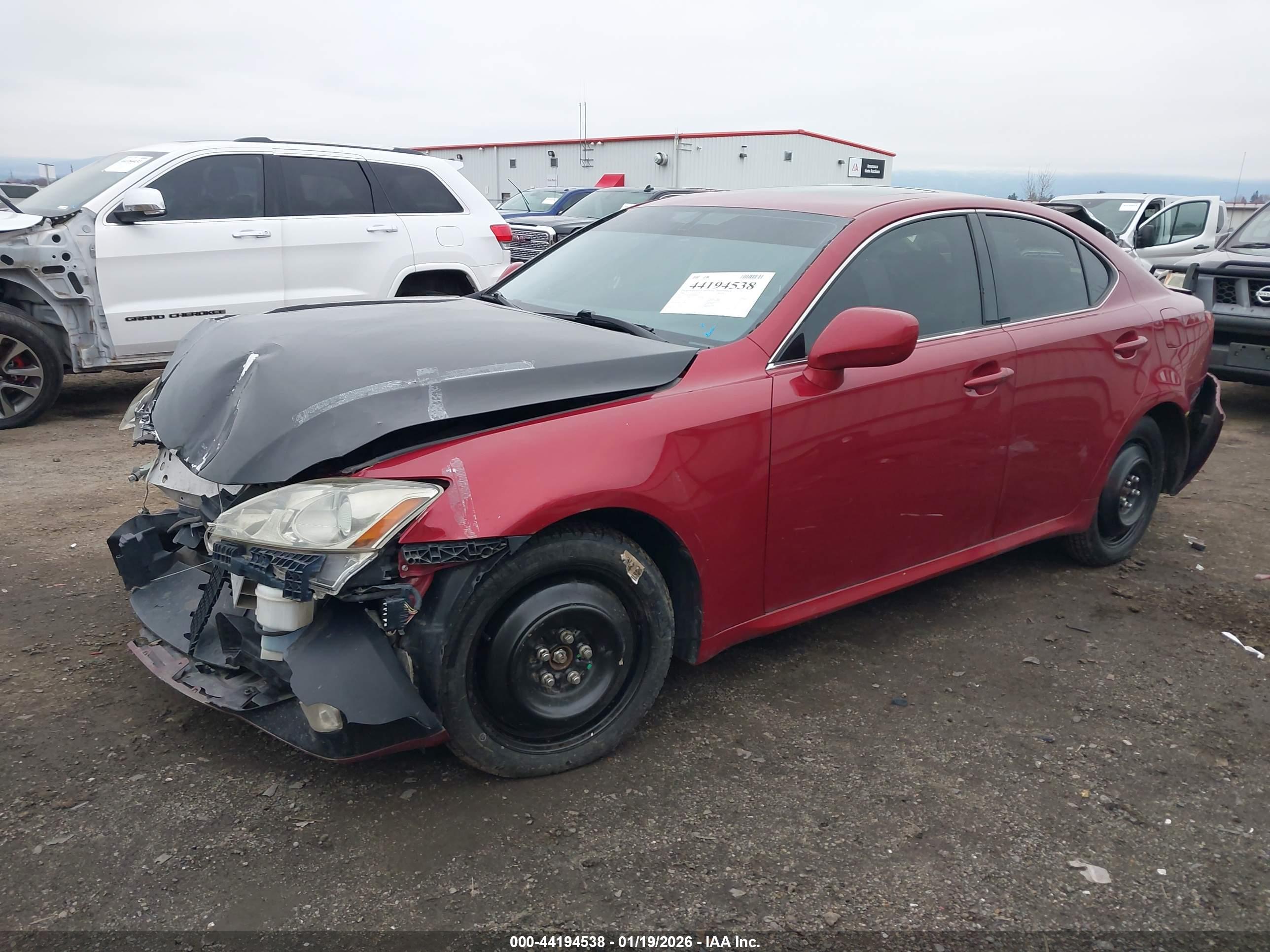 LEXUS IS image 2