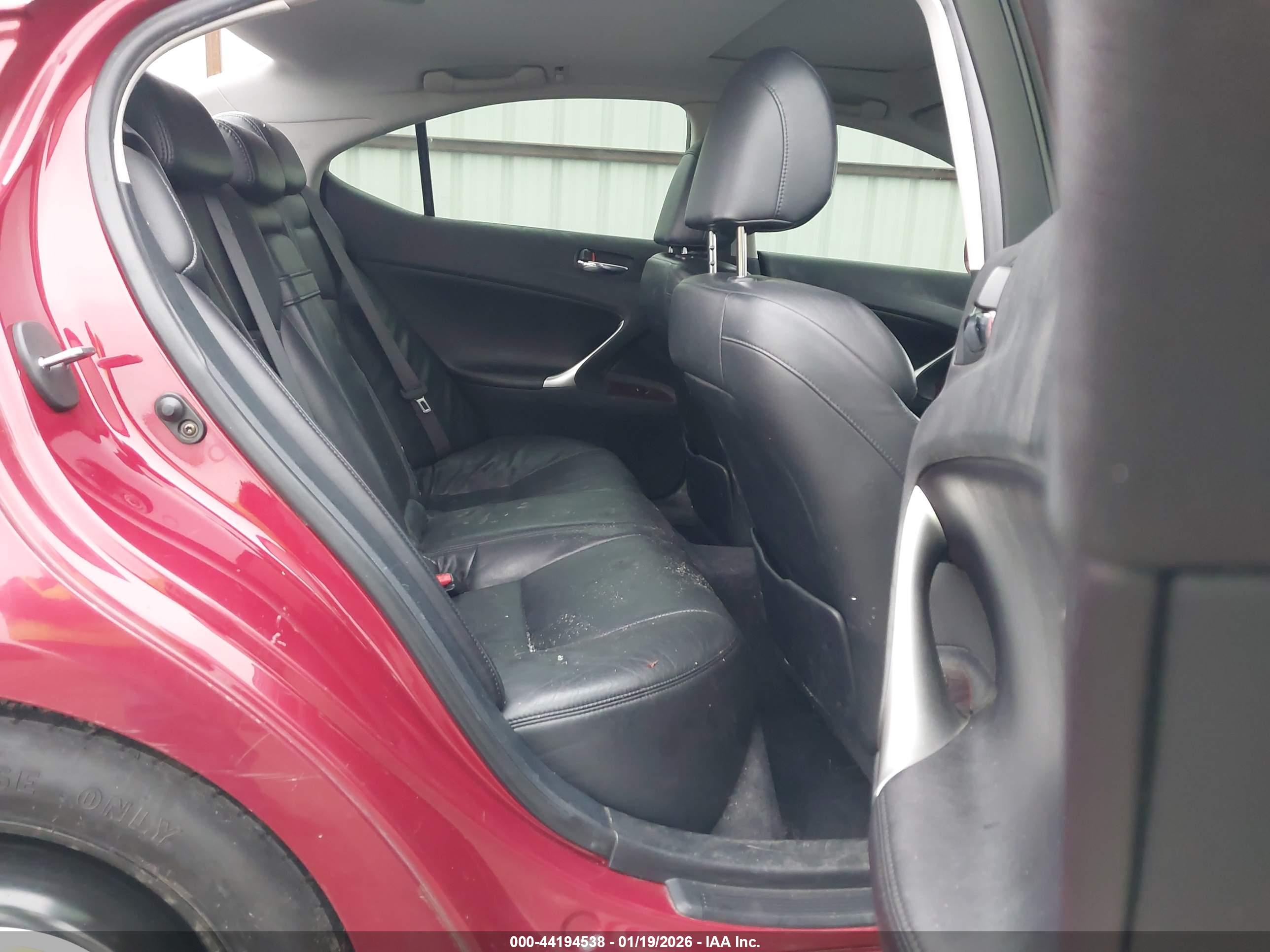 LEXUS IS image 8