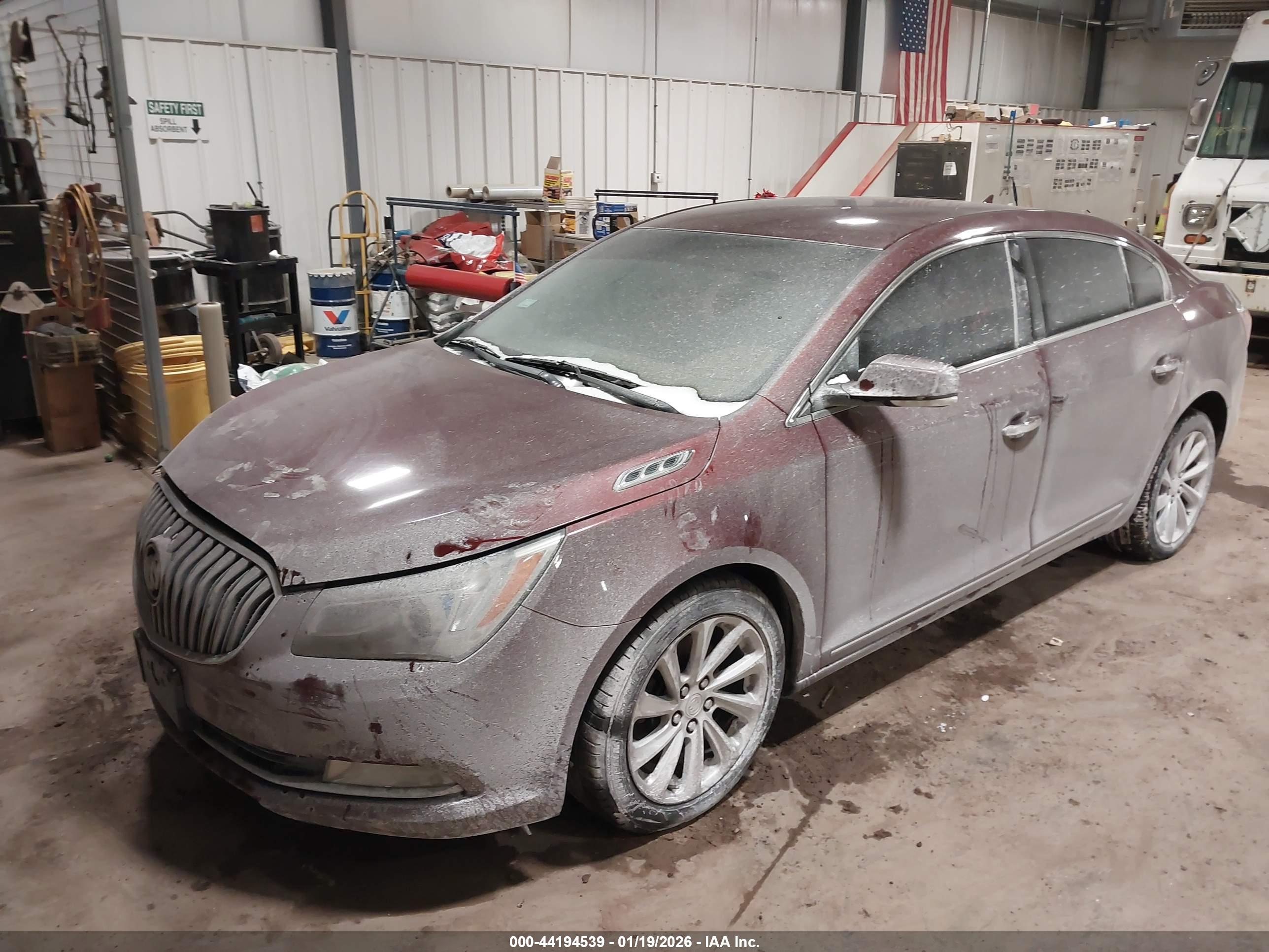 BUICK LACROSSE image 2