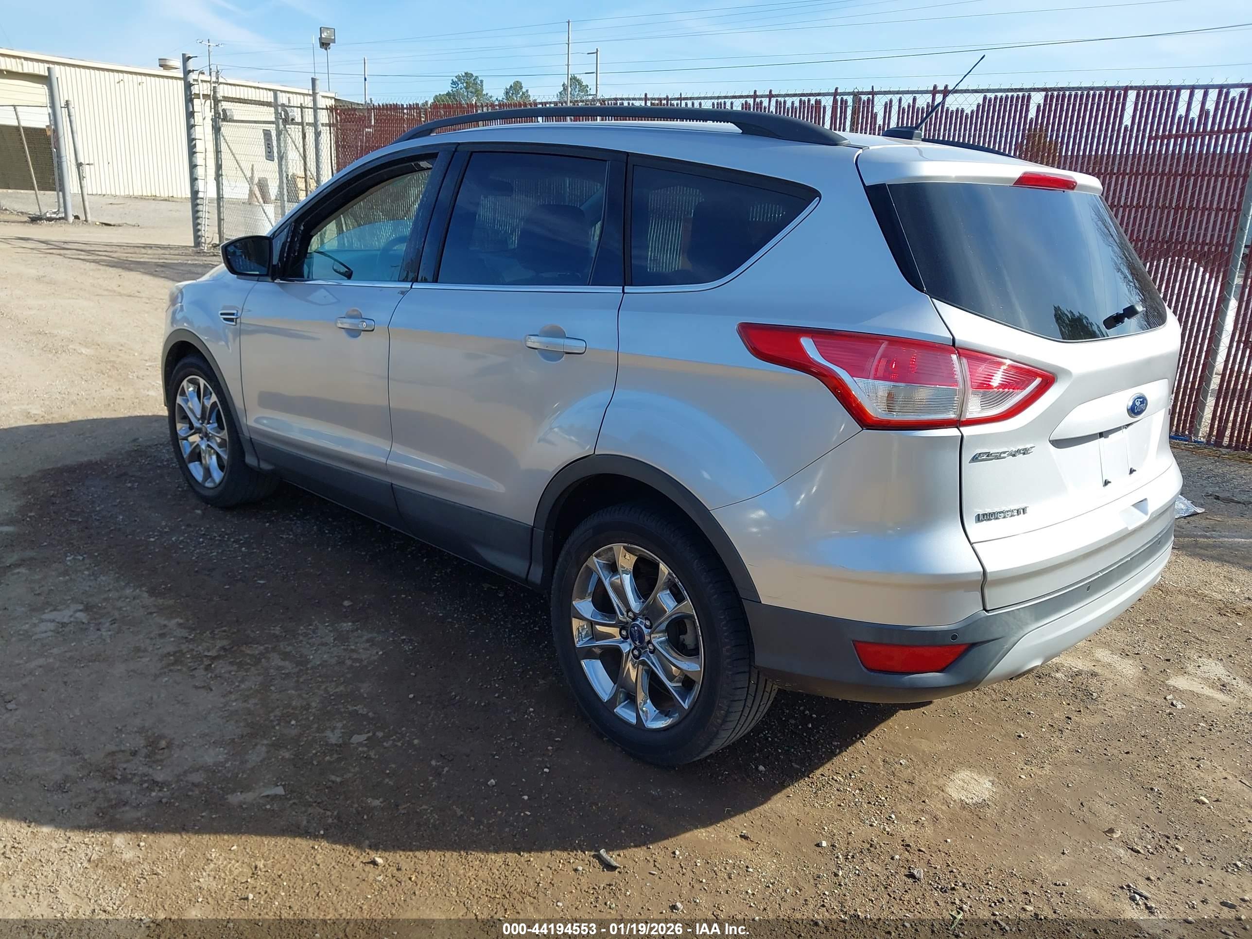 FORD ESCAPE image 3