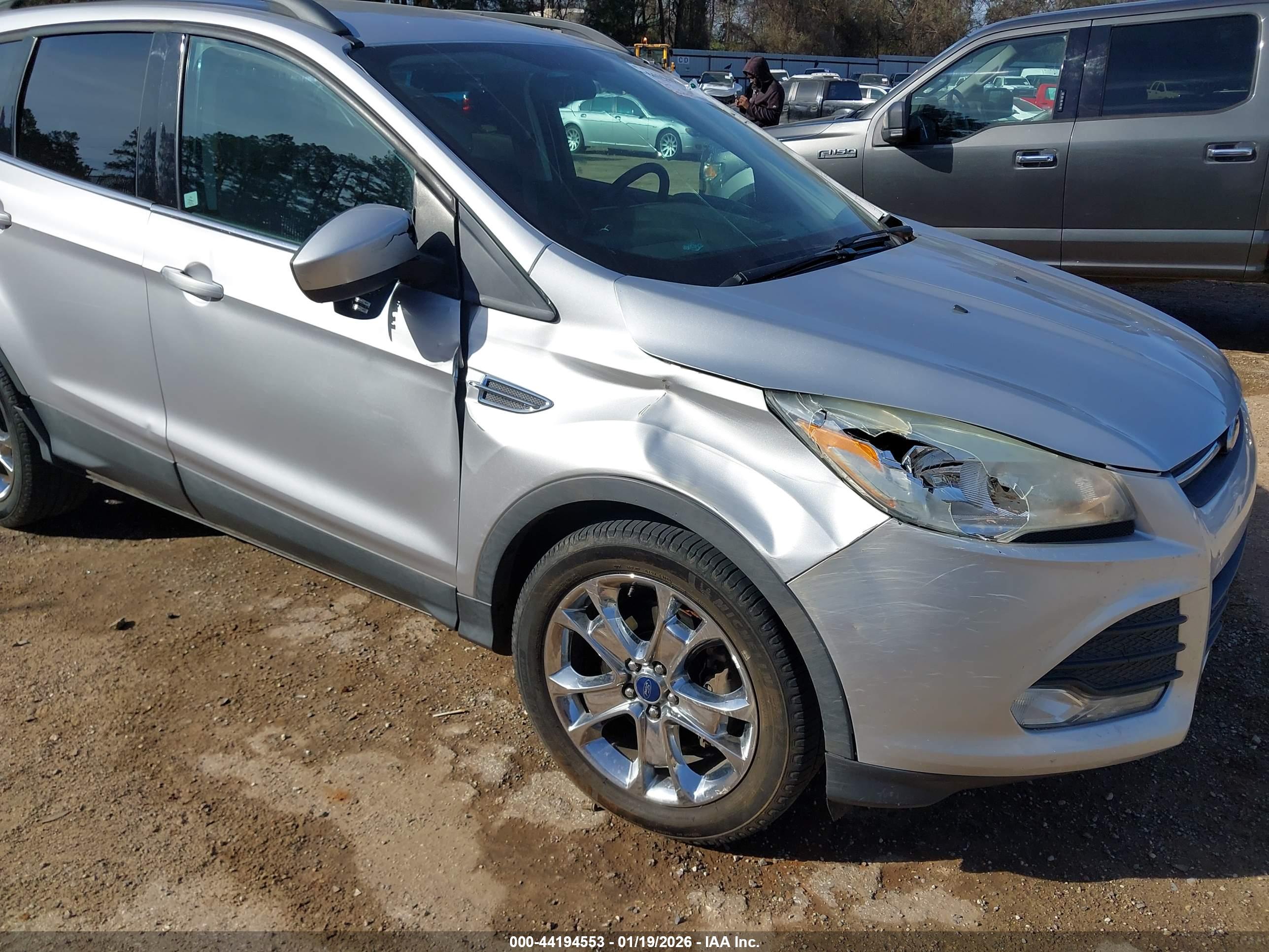 FORD ESCAPE image 6