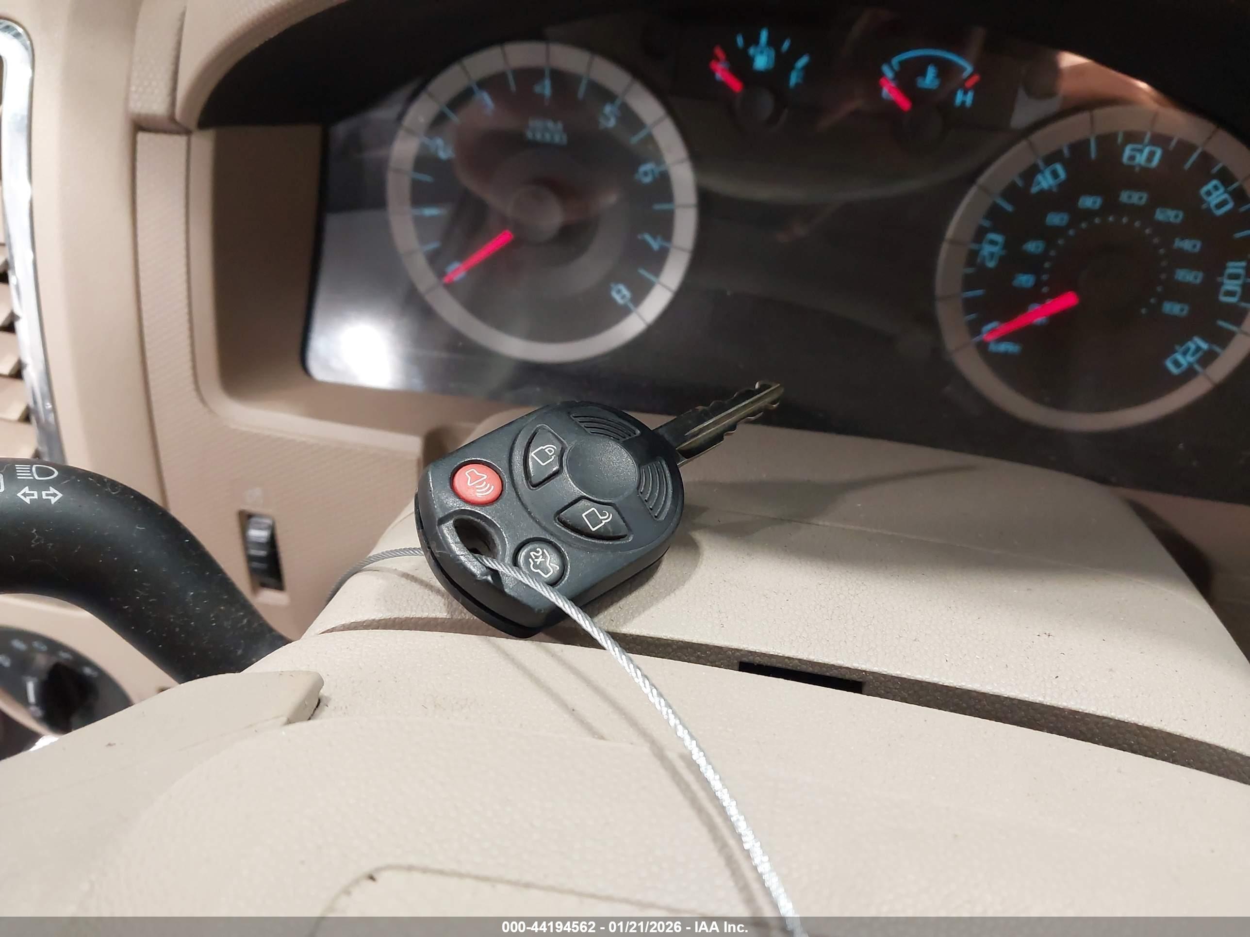 FORD ESCAPE image 11