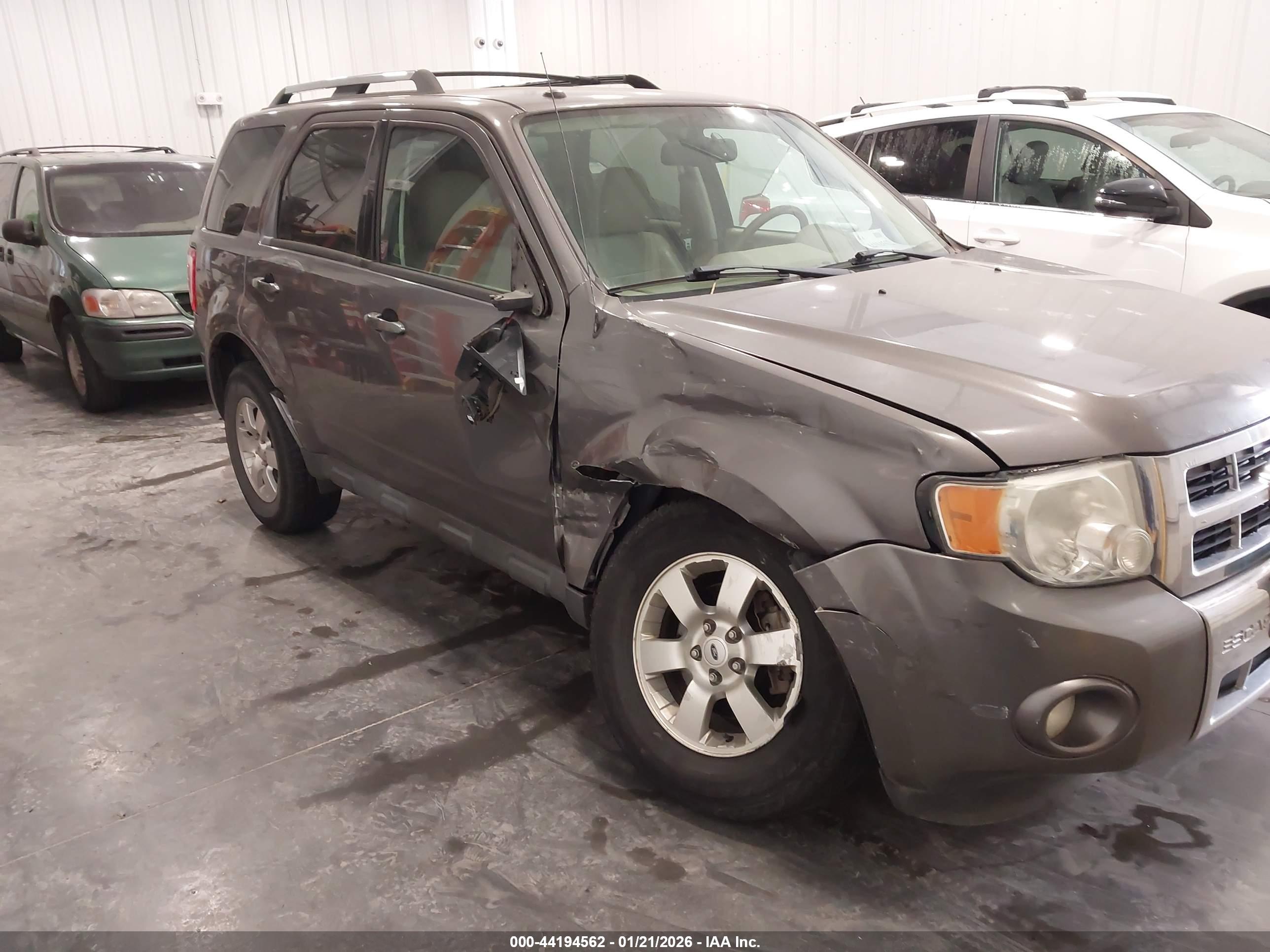 FORD ESCAPE image 6