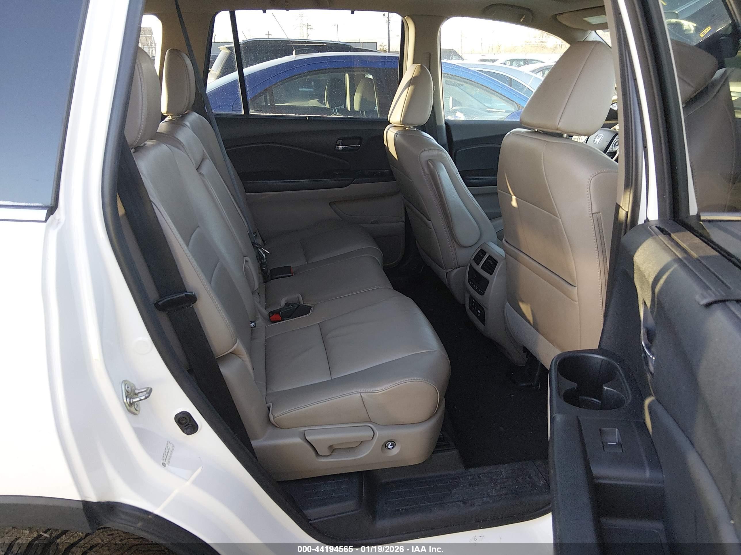 HONDA PILOT image 8