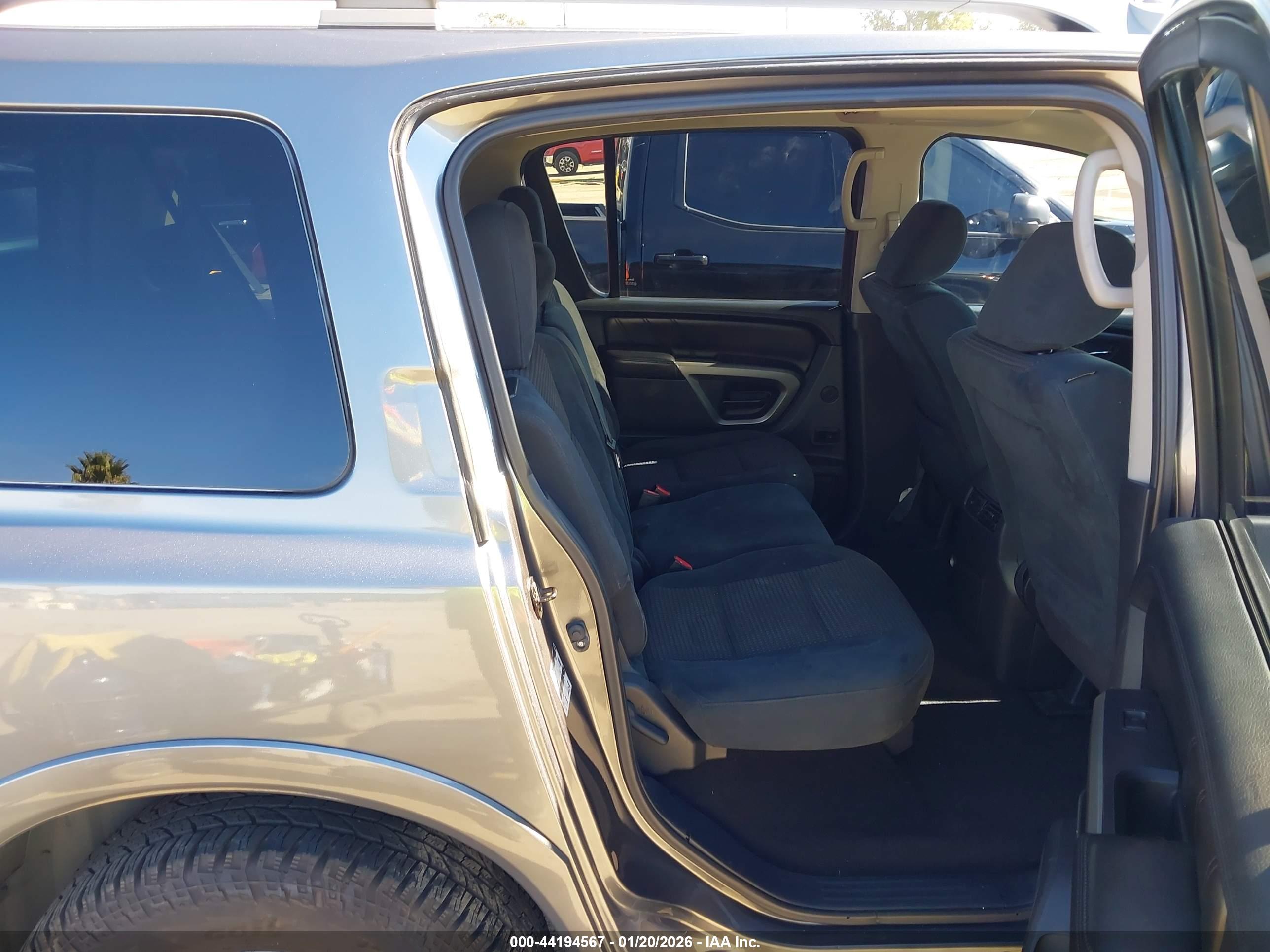 NISSAN ARMADA image 8