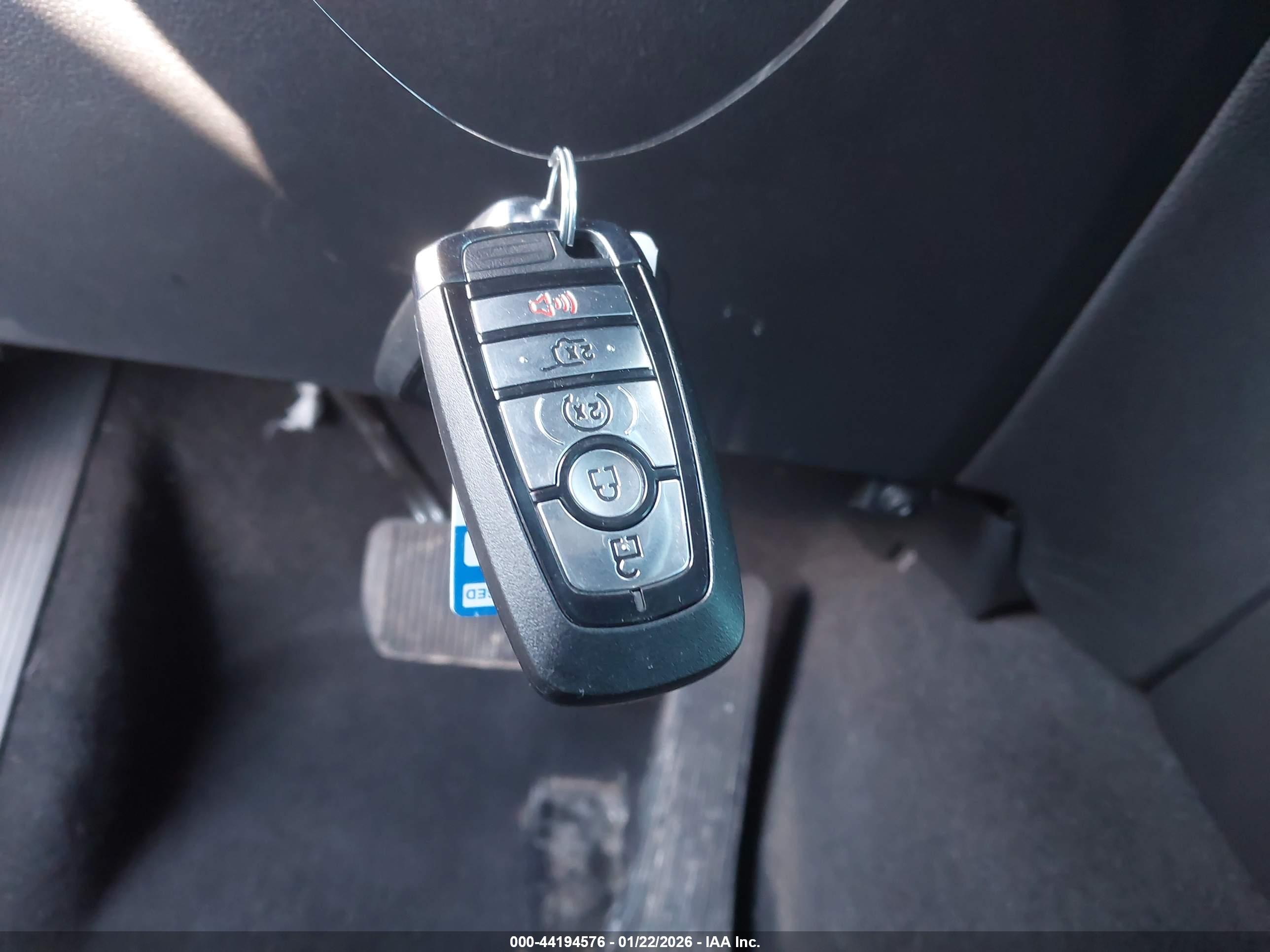 FORD EXPLORER image 11