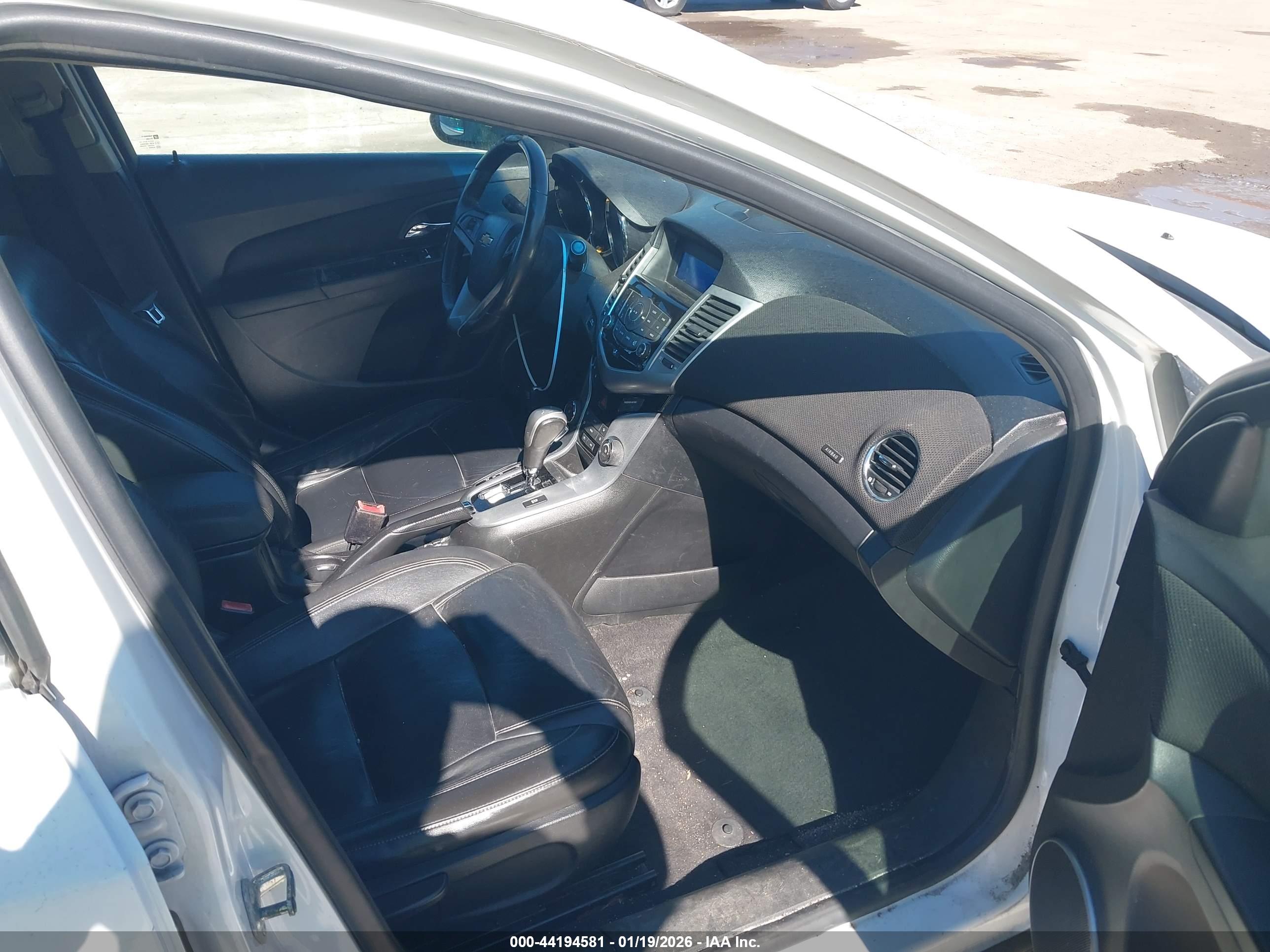 CHEVROLET CRUZE image 5