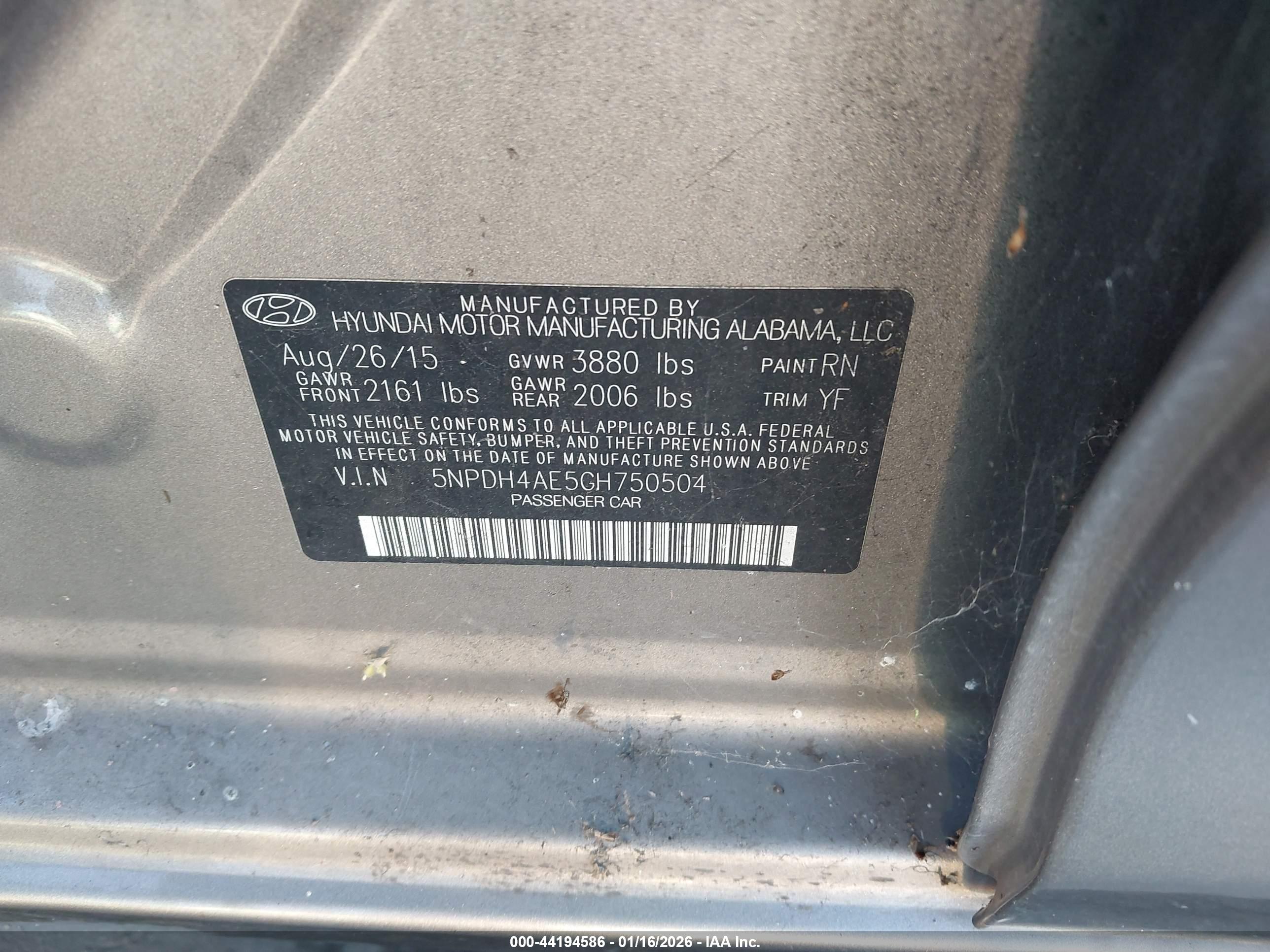 HYUNDAI ELANTRA image 9