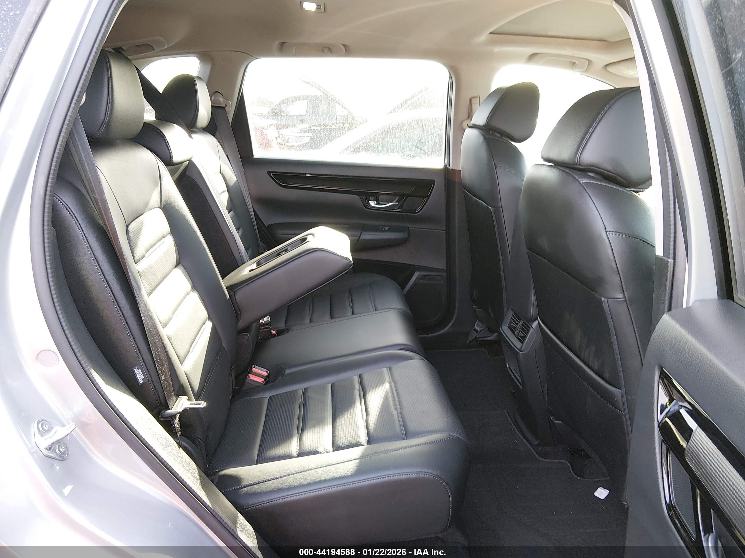 HONDA CR-V image 8