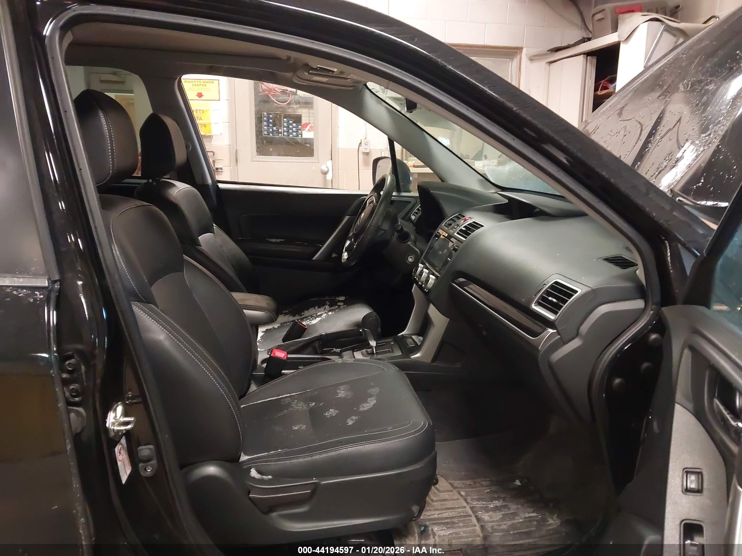 SUBARU FORESTER image 5