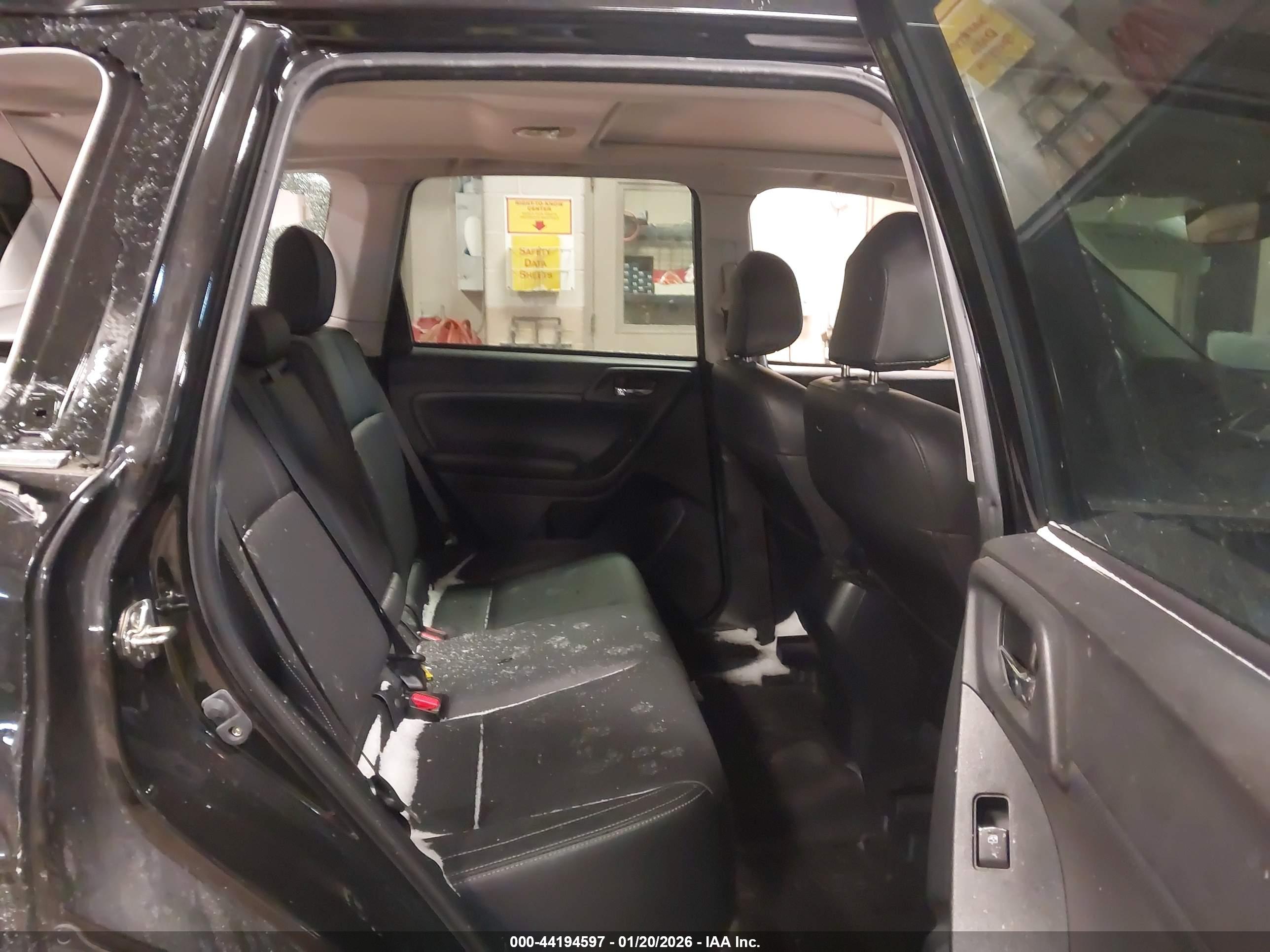 SUBARU FORESTER image 8