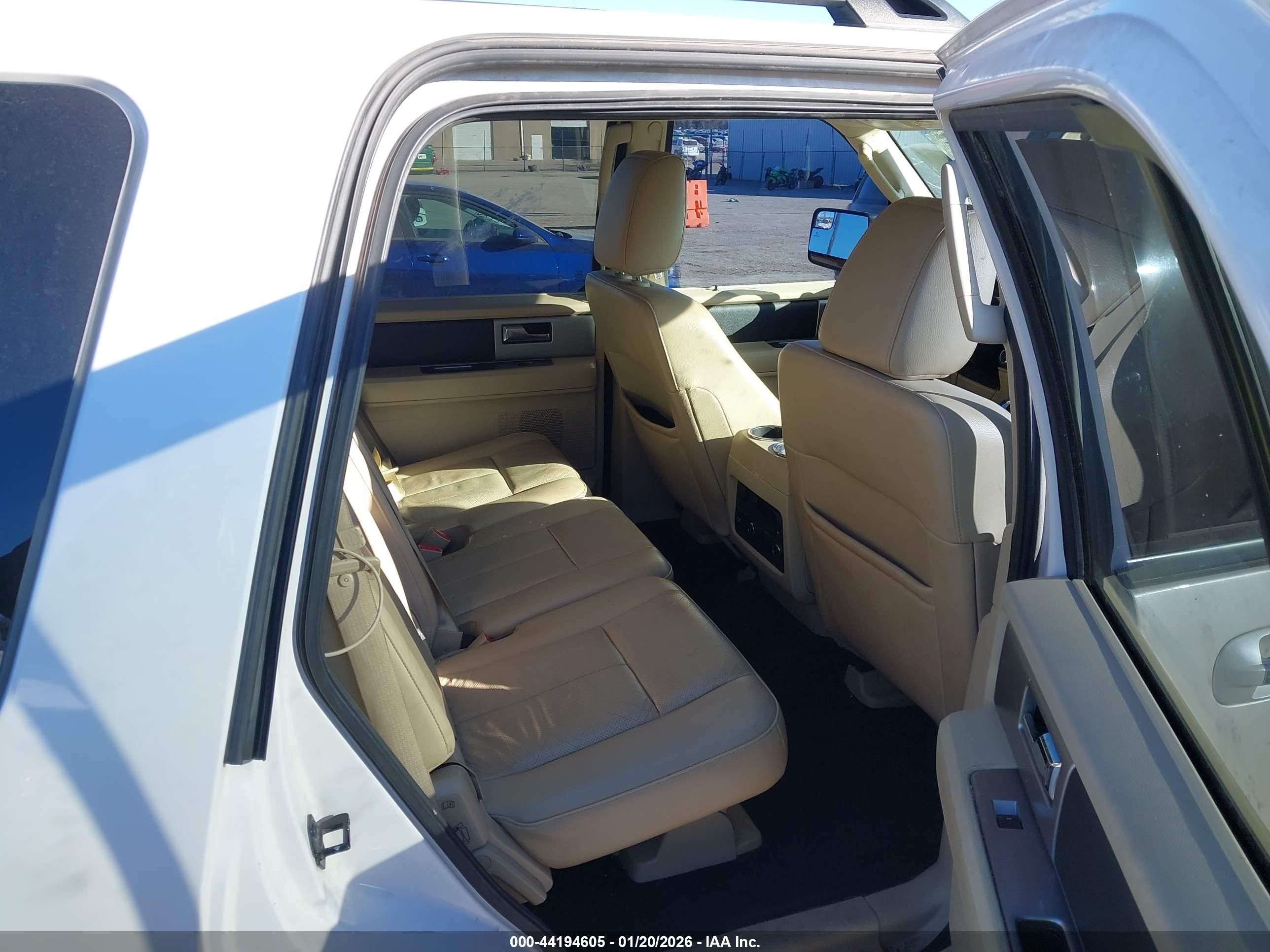 FORD EXPEDITION image 8