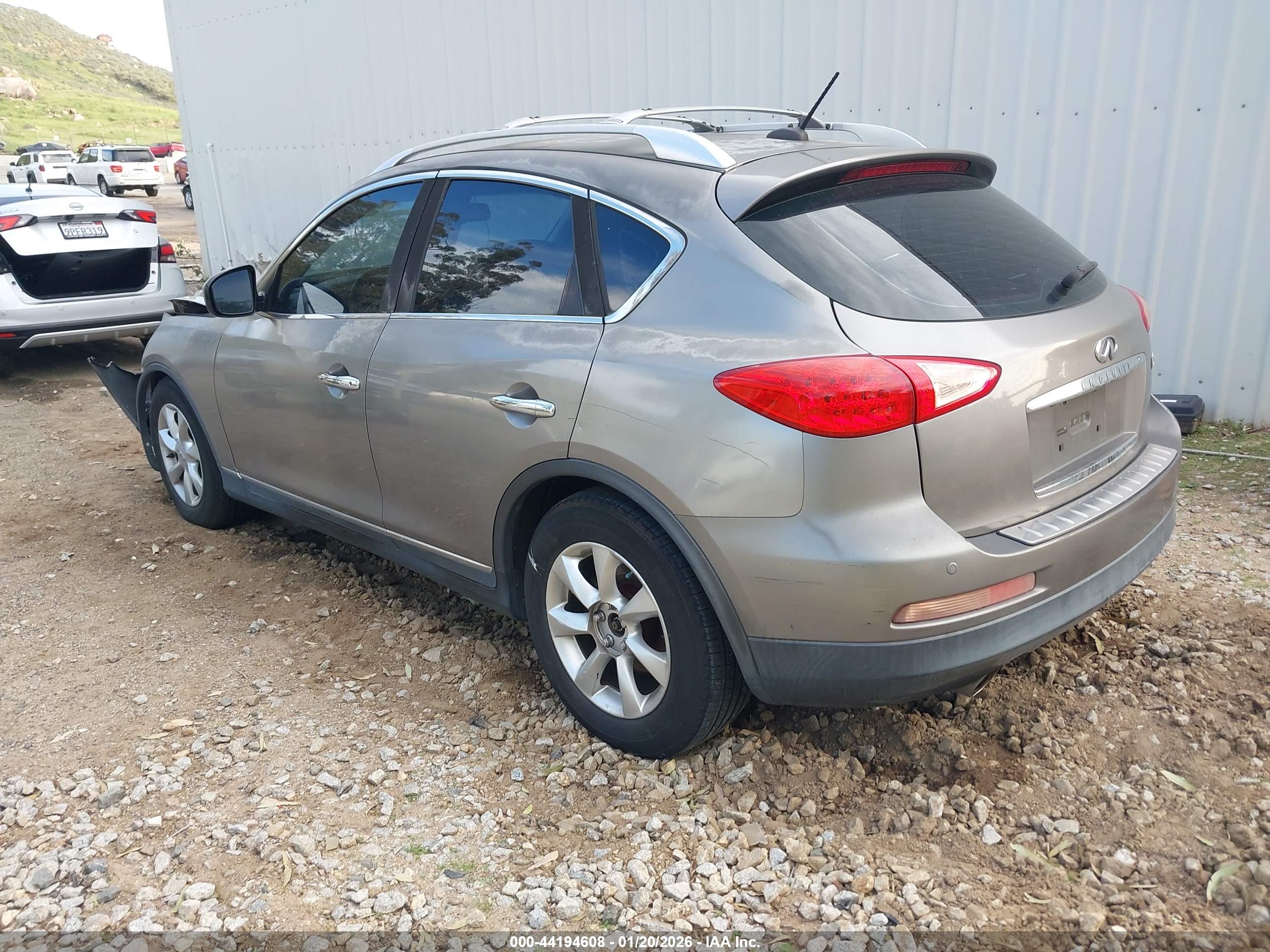INFINITI EX35 image 3