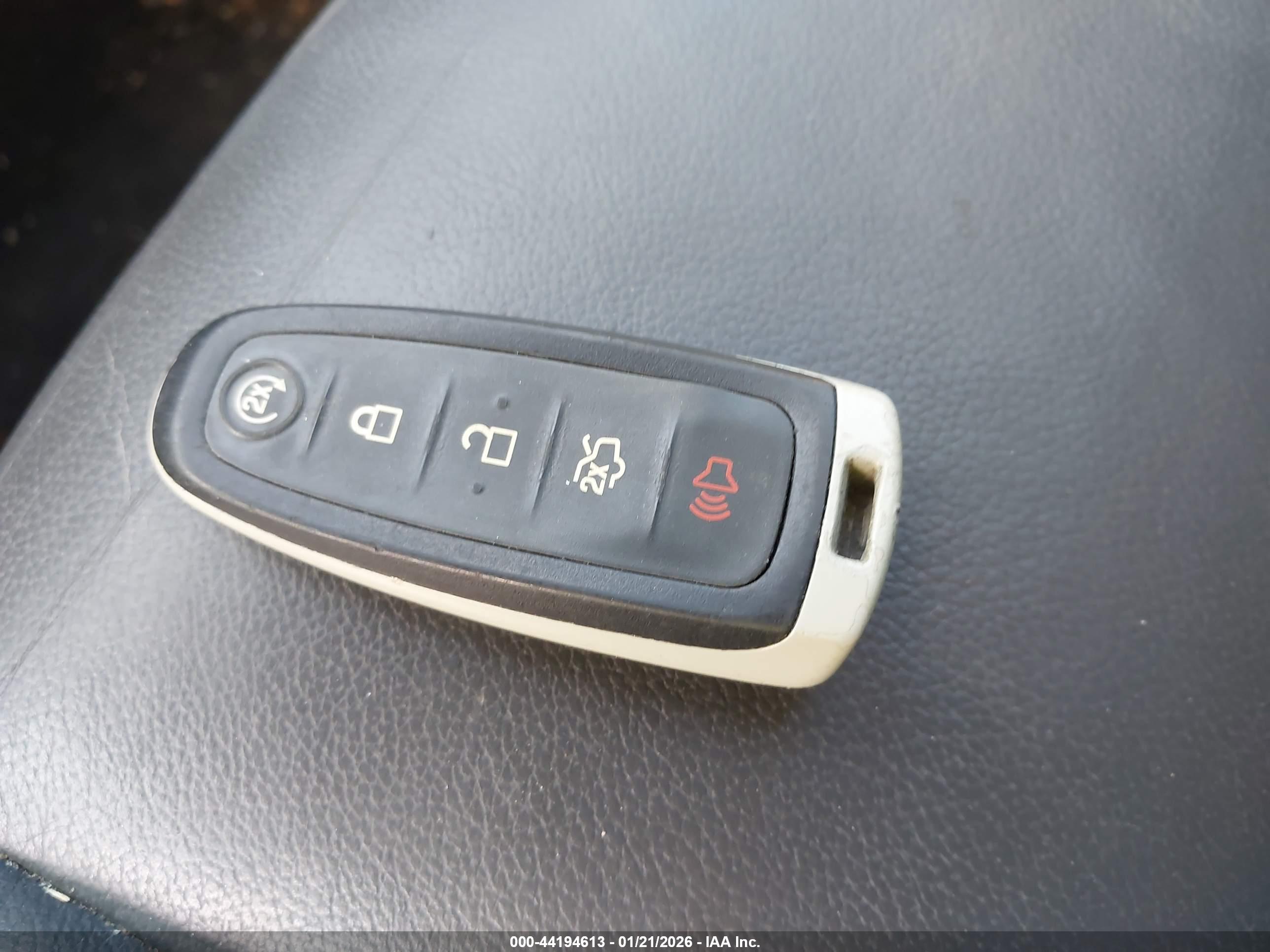 FORD ESCAPE image 11