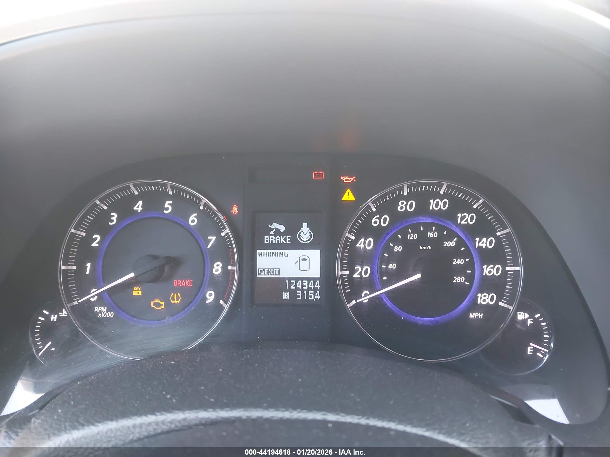 INFINITI QX70 image 7