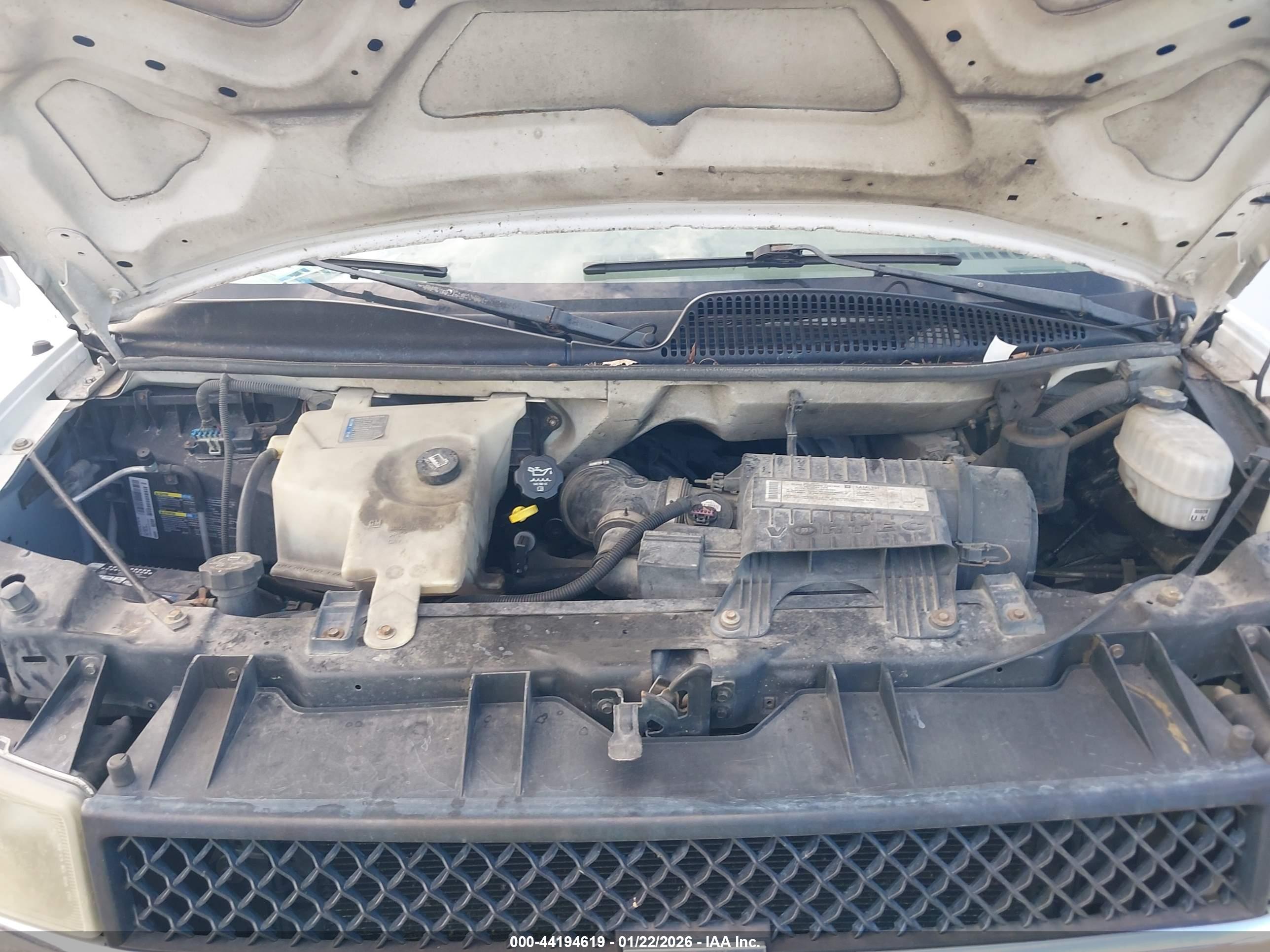 CHEVROLET EXPRESS image 10