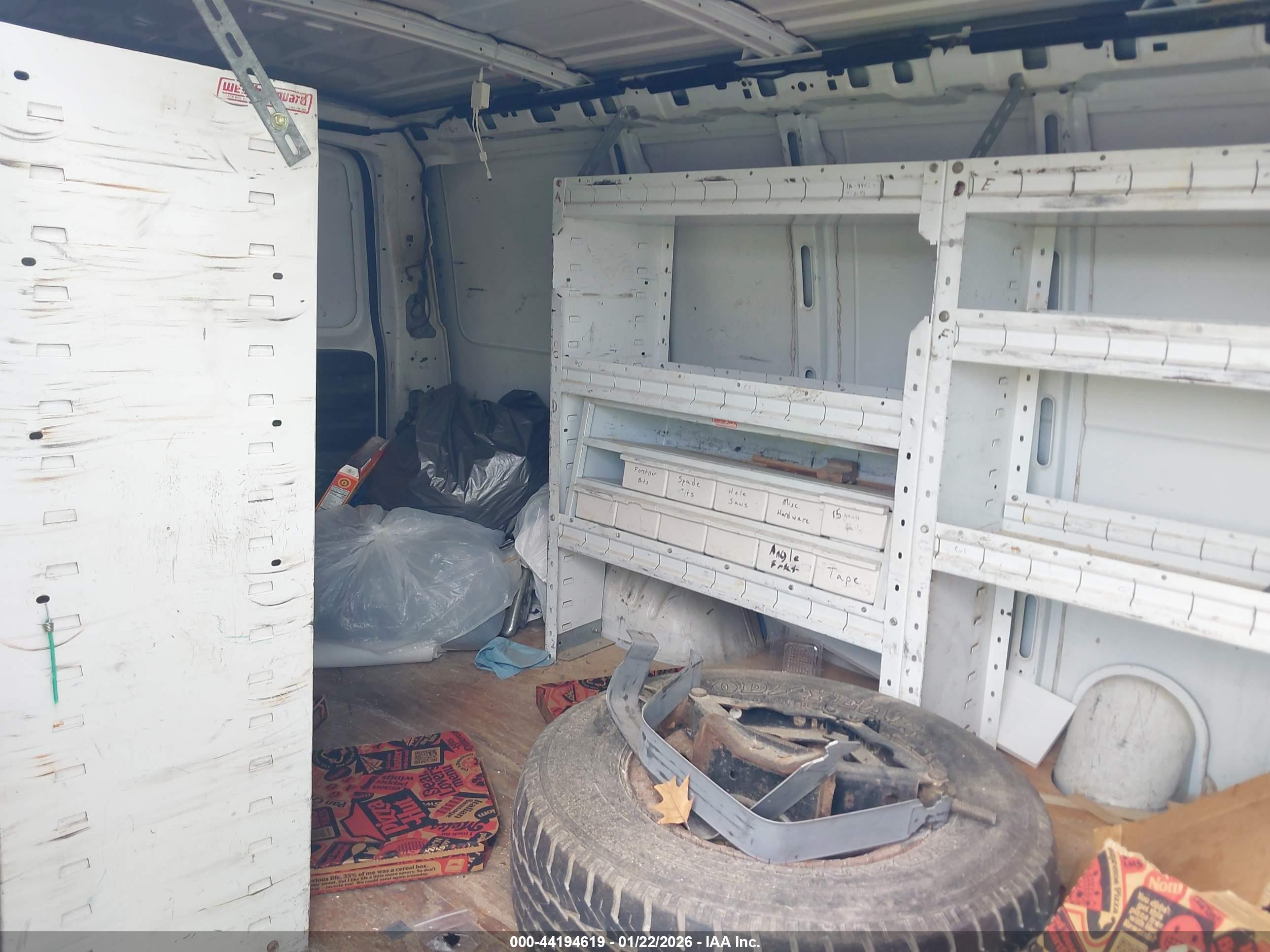 CHEVROLET EXPRESS image 8