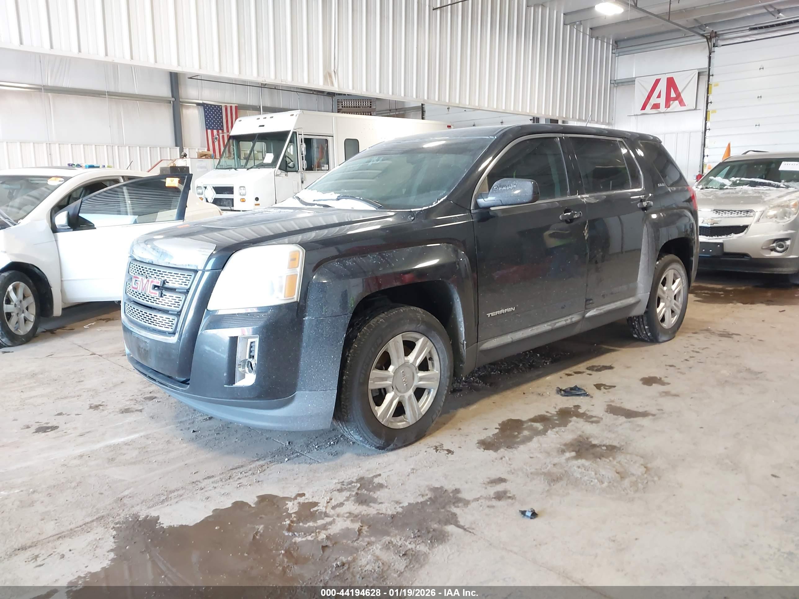 GMC TERRAIN image 2