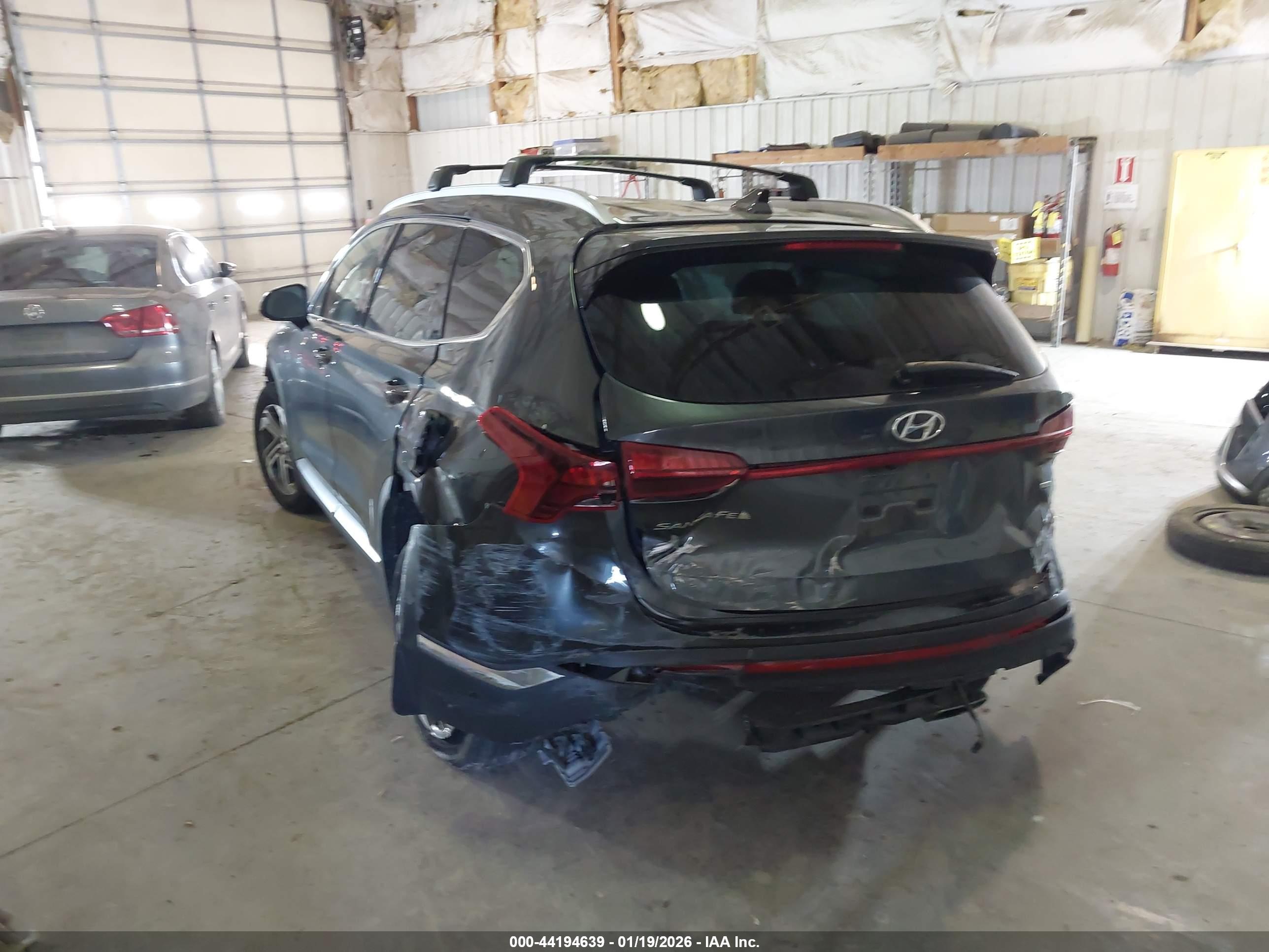 HYUNDAI SANTA image 3
