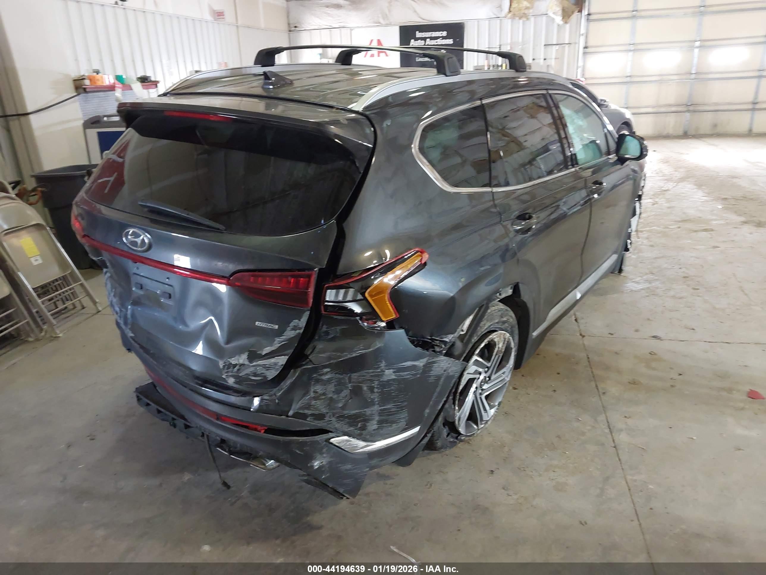 HYUNDAI SANTA image 4