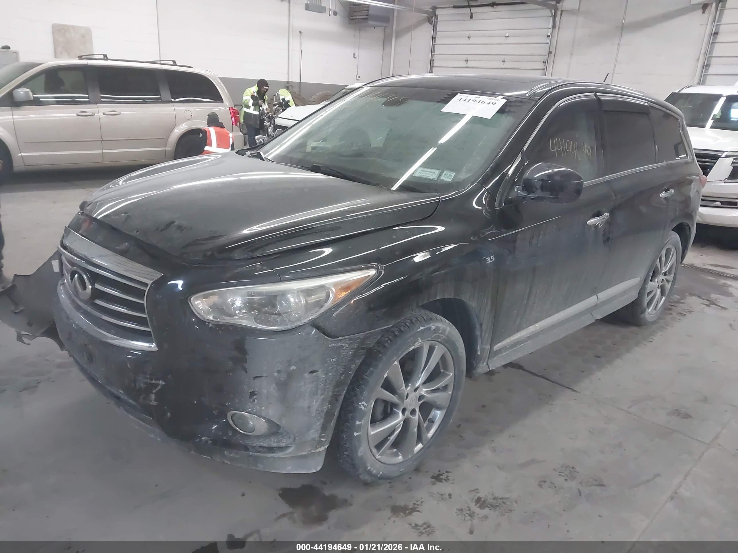INFINITI QX60 image 2