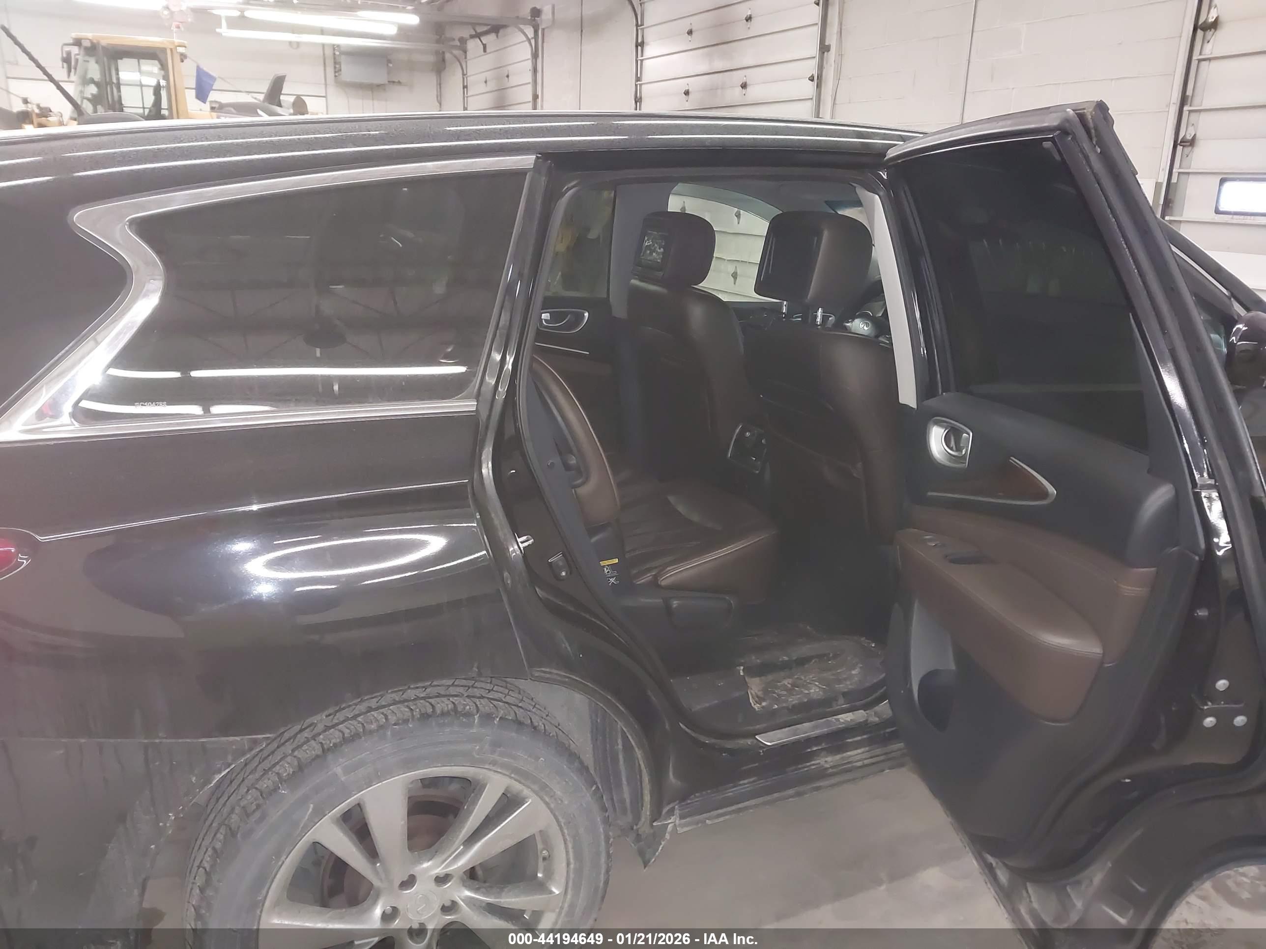 INFINITI QX60 image 8
