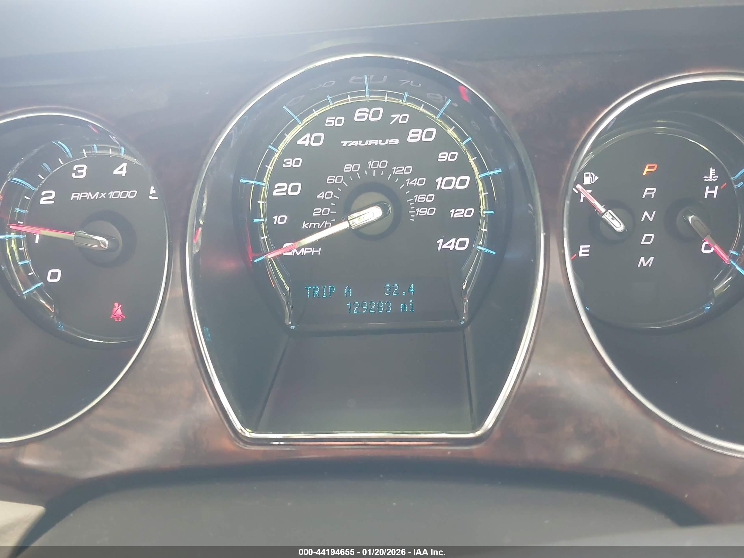 FORD TAURUS image 7
