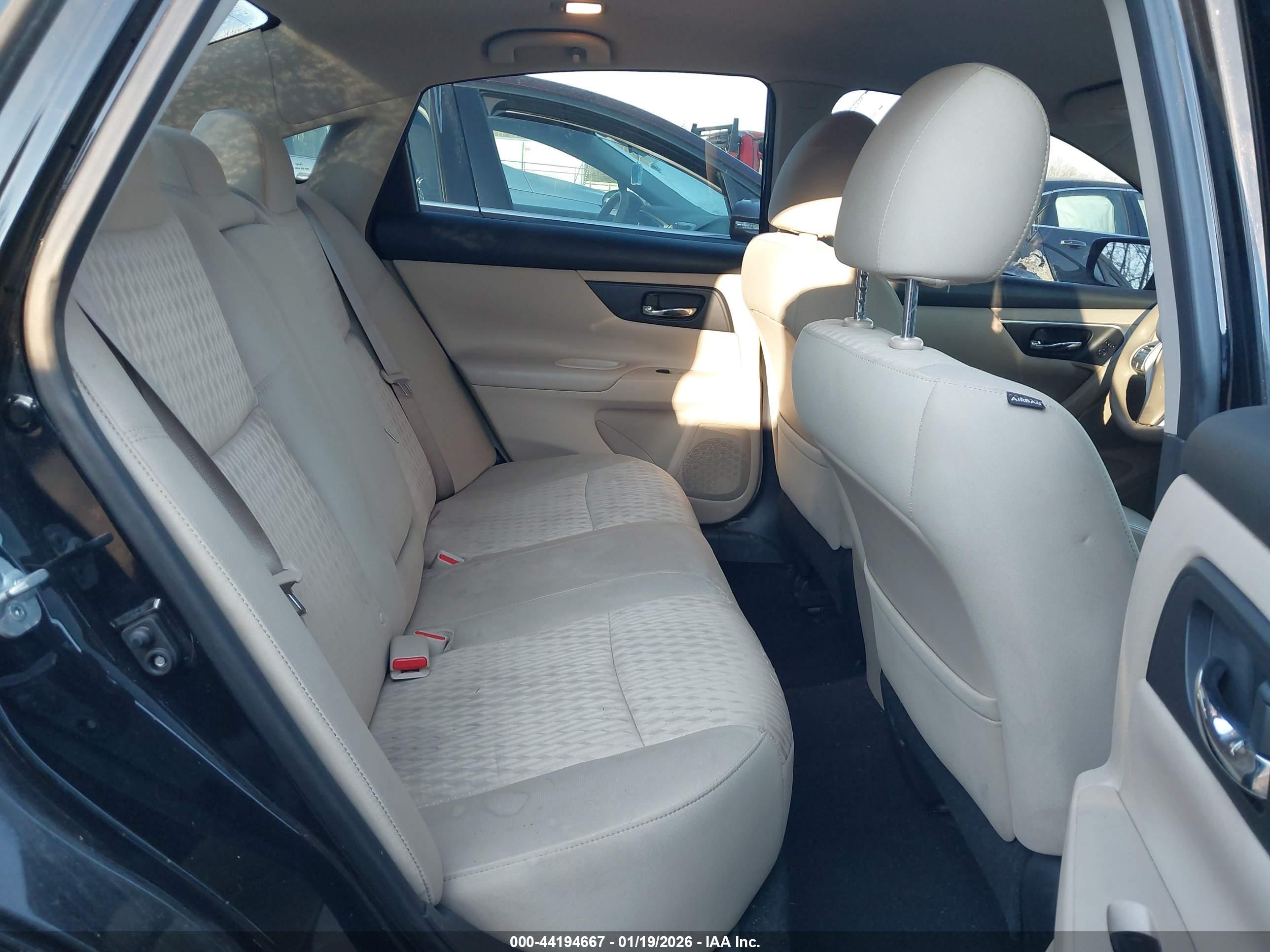 NISSAN ALTIMA image 8
