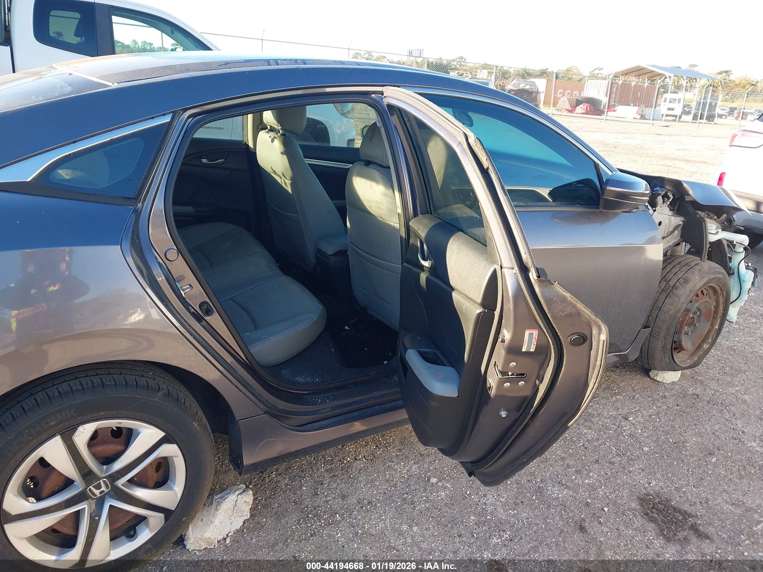 HONDA CIVIC image 8